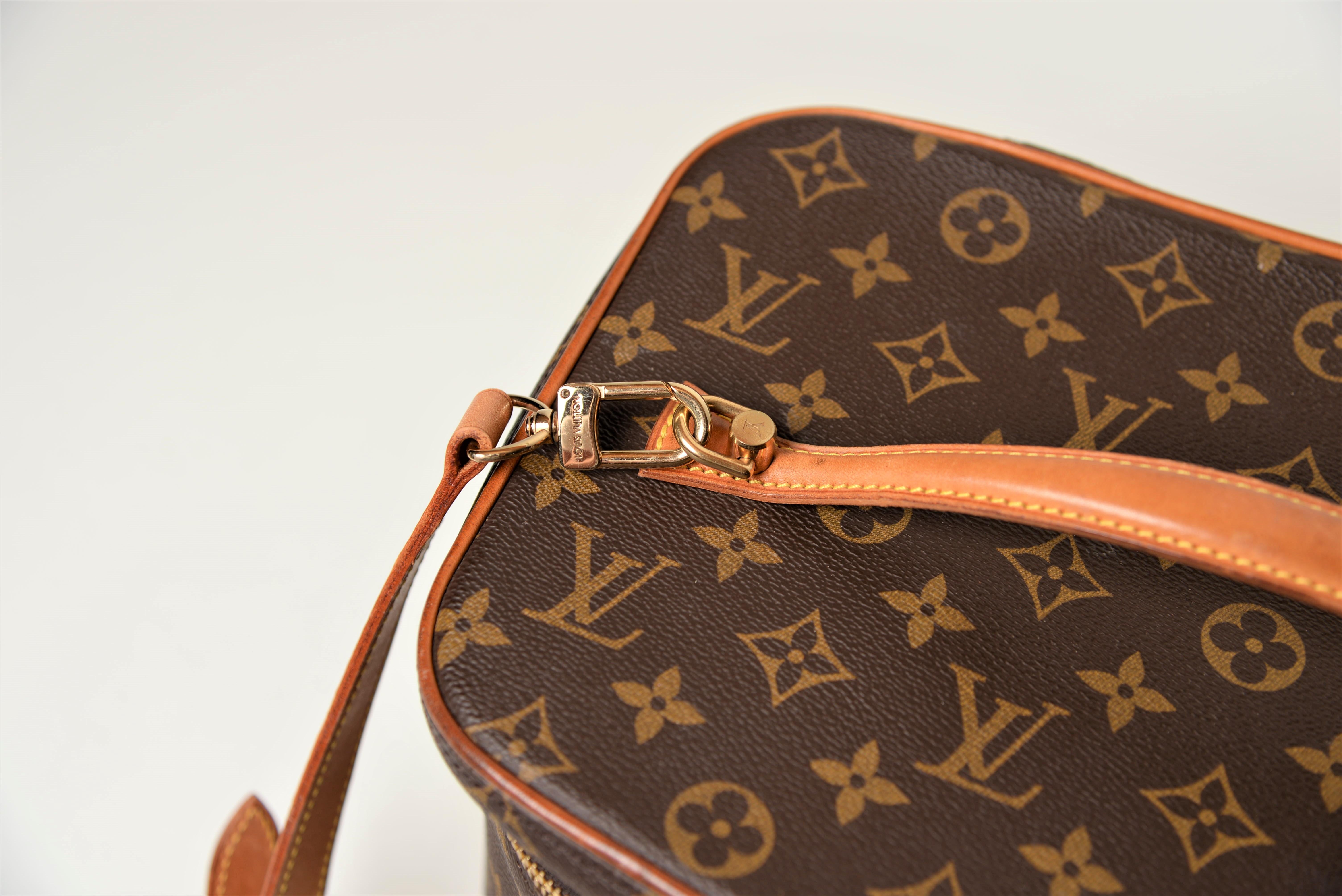 Louis Vuitton Nice Vanity Beauty Case Vintage 1