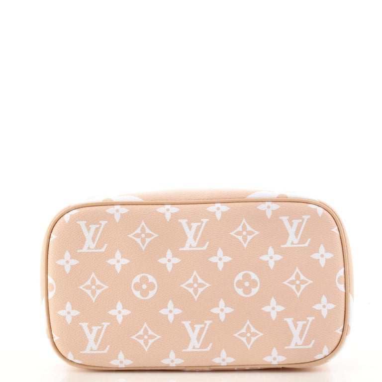LOUIS VUITTON BY THE POOL NICE BB VANITY CASE GIANT MONOGRAM TOILETRY  COSMETIC