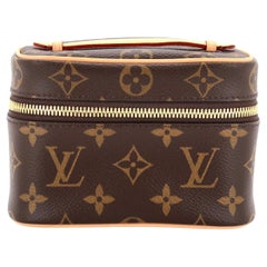 Louis Vuitton Nice Waschtischtasche mit Monogramm aus Segeltuch Nano