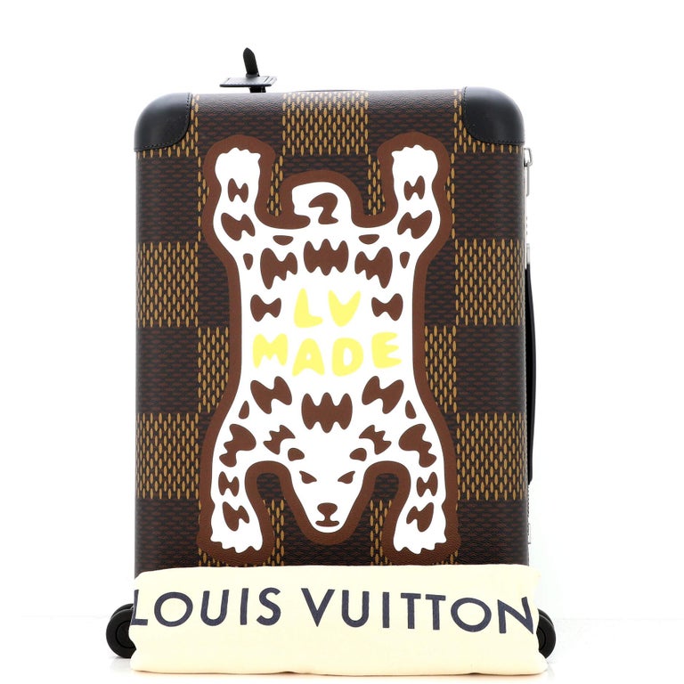 Louis Vuitton Nigo Horizon Luggage Limited Edition Printed Giant Damier 5  at 1stDibs
