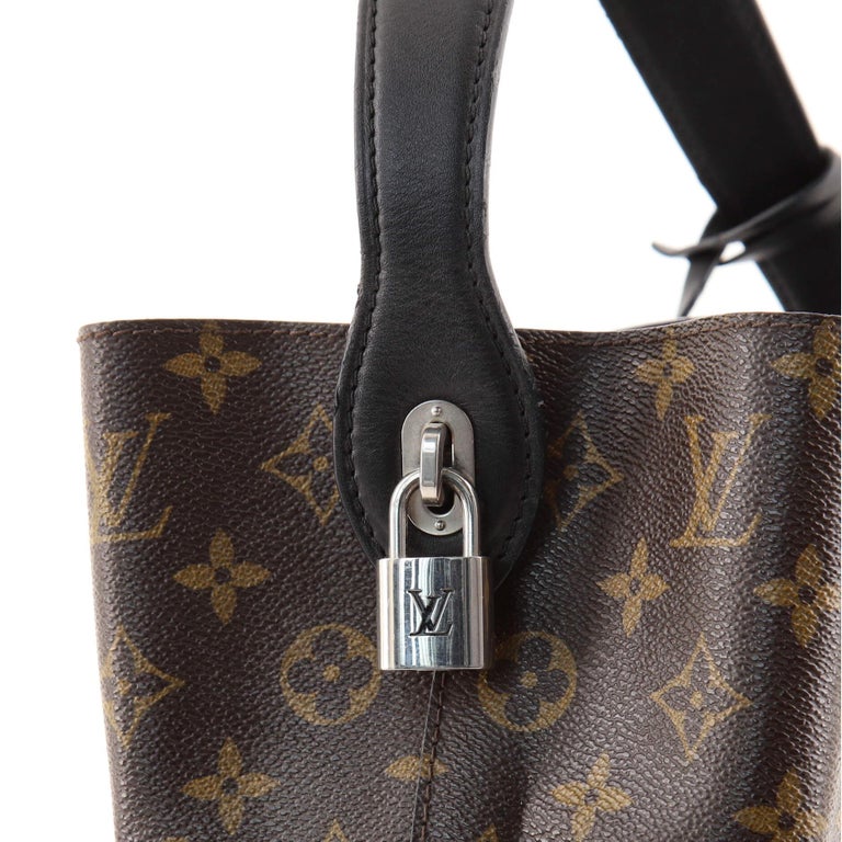 Louis Vuitton NN14 Idole Bucket Bag Monogram Canvas and Leather GM at  1stDibs
