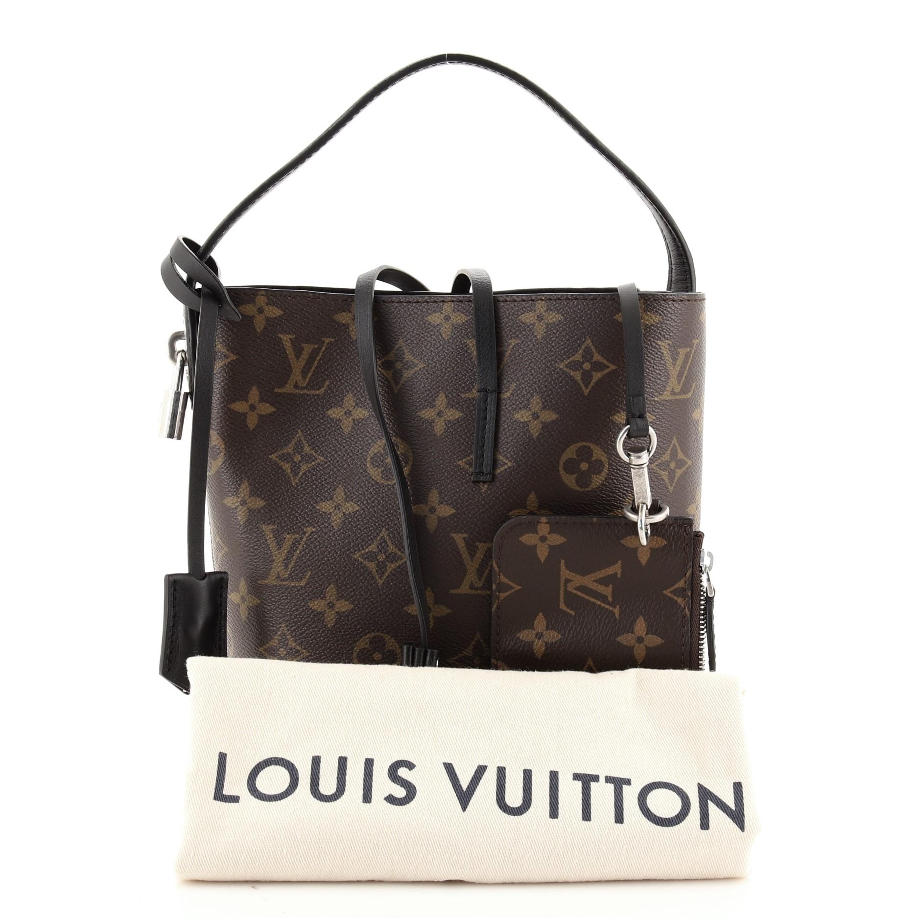 Louis Vuitton NN14 Idole Bucket Bag Monogram Canvas and Leather PM at  1stDibs