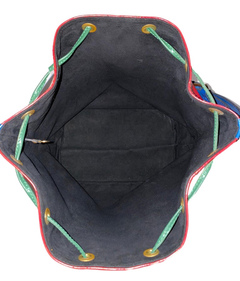 LOUIS VUITTON Bicolor Noe GM Drawstring Shoulder Bag Epi Leather M44017  30YC215
