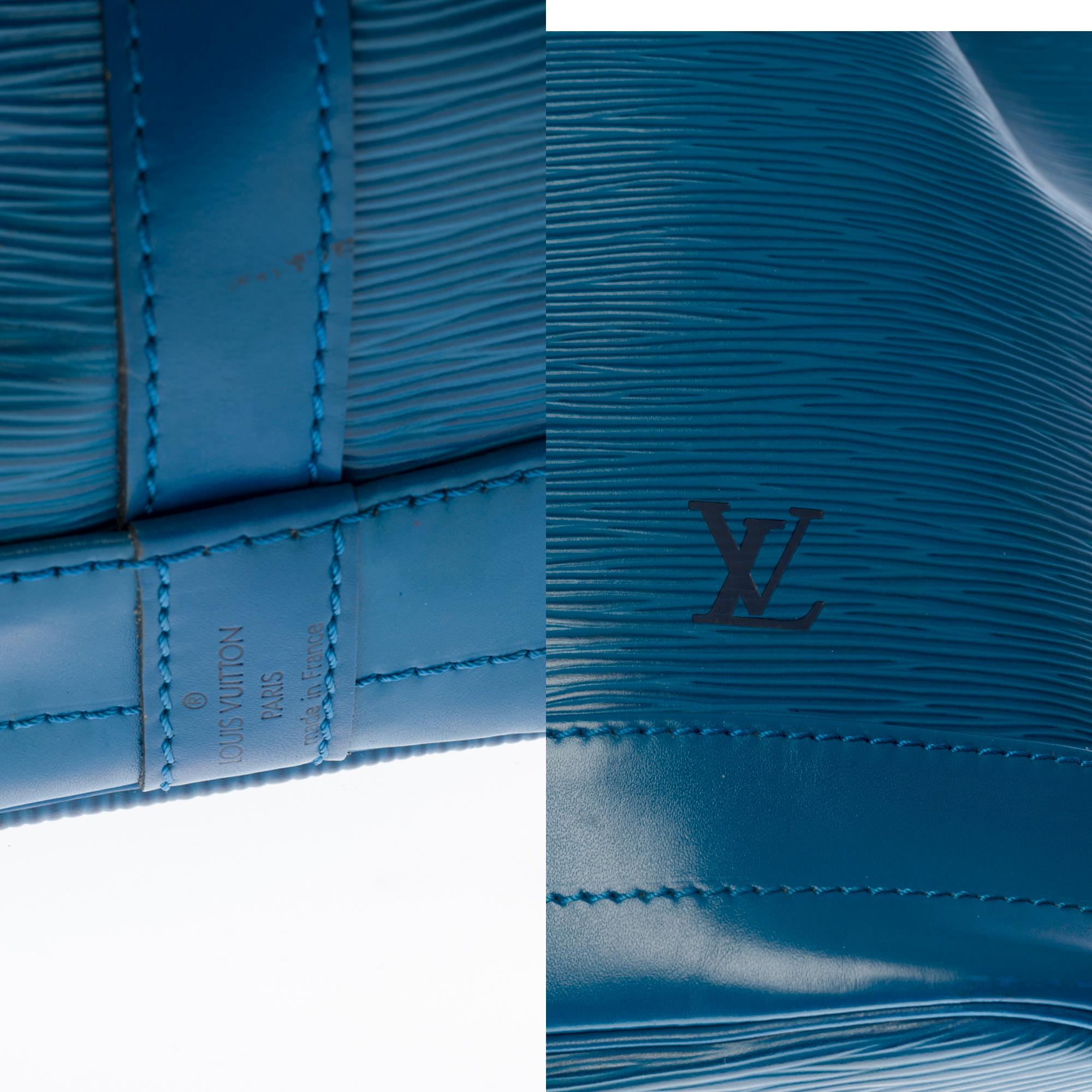 Women's Louis Vuitton Noé Grand modele shoulder bag in blue epi leather with GHW