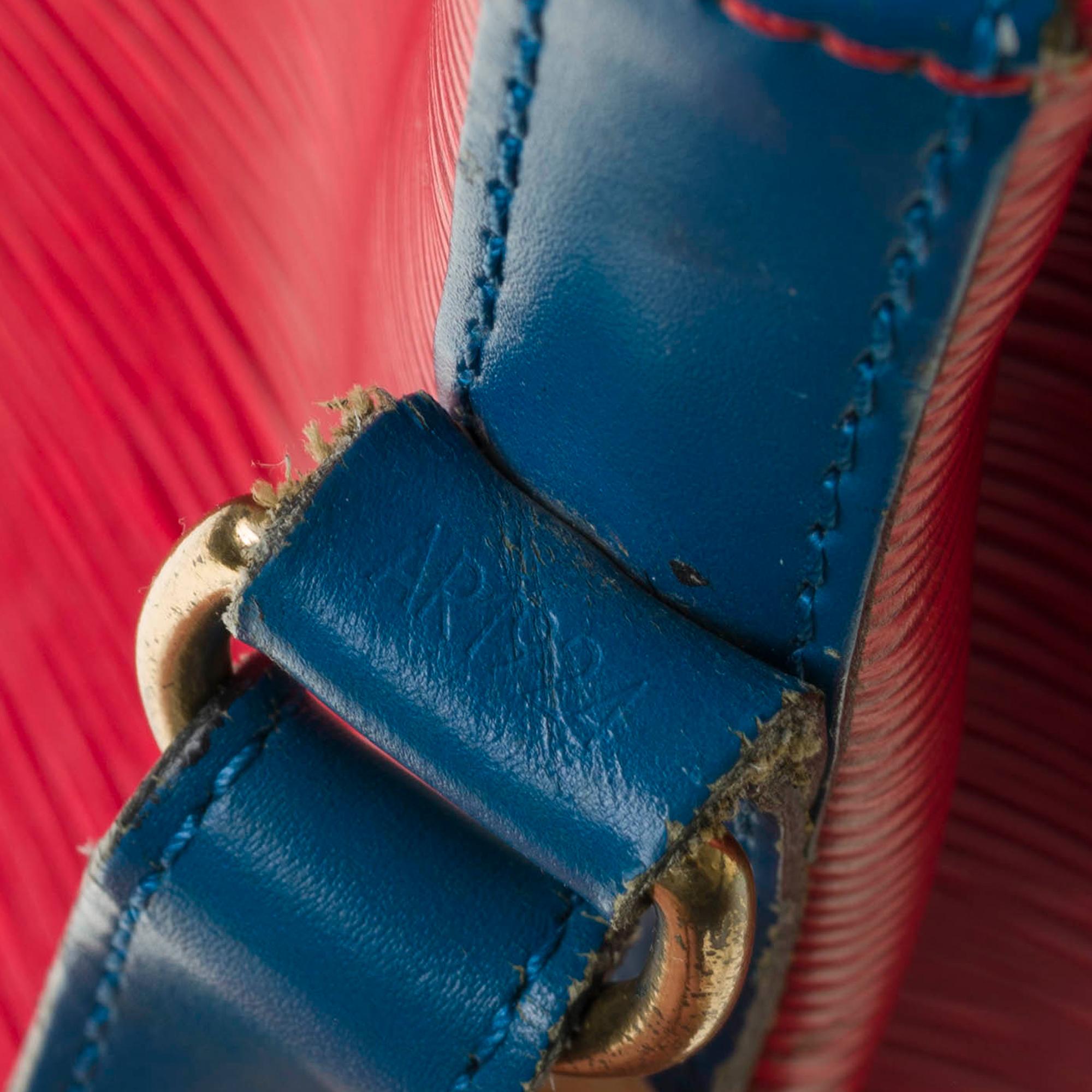 Rosso Borsa a tracolla Louis Vuitton Noé Grand modele in pelle epi rossa, hardware oro