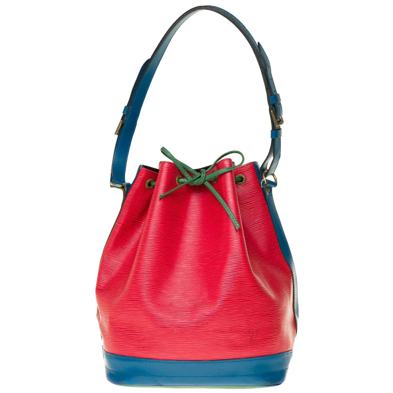 Louis Vuitton Noé Grand modele shoulder bag in red epi leather, gold ...