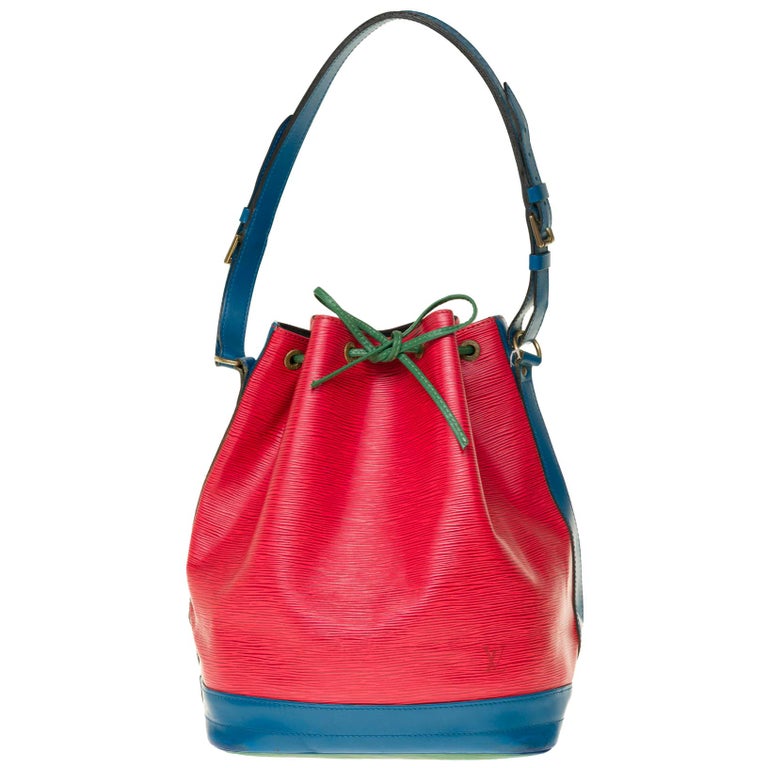 Louis Vuitton Noé Grand modele shoulder bag in red epi leather, gold hardware For Sale