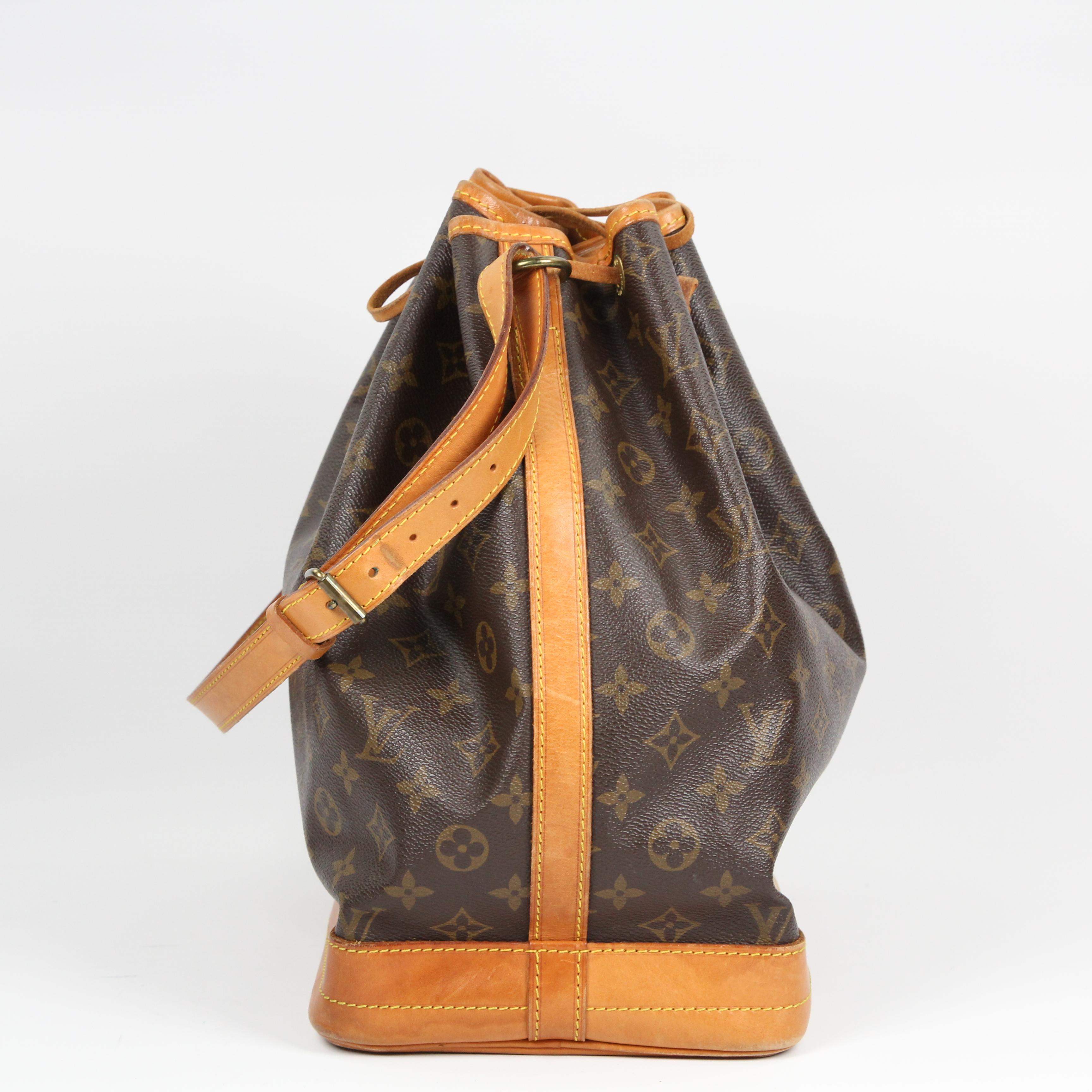 Louis Vuitton Noé leather shoulder bag For Sale 13