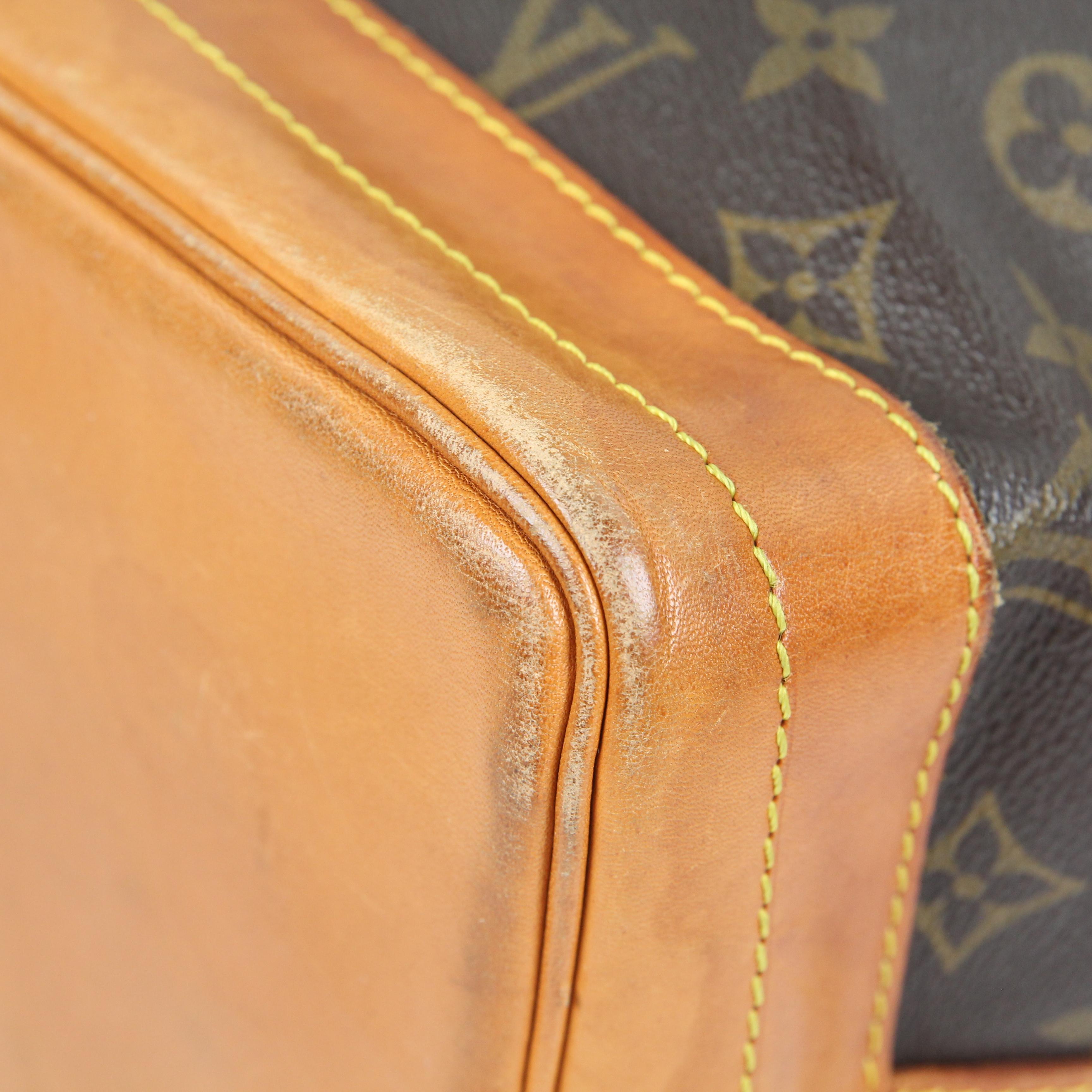 Louis Vuitton Noé leather shoulder bag In Good Condition For Sale In Rīga, LV