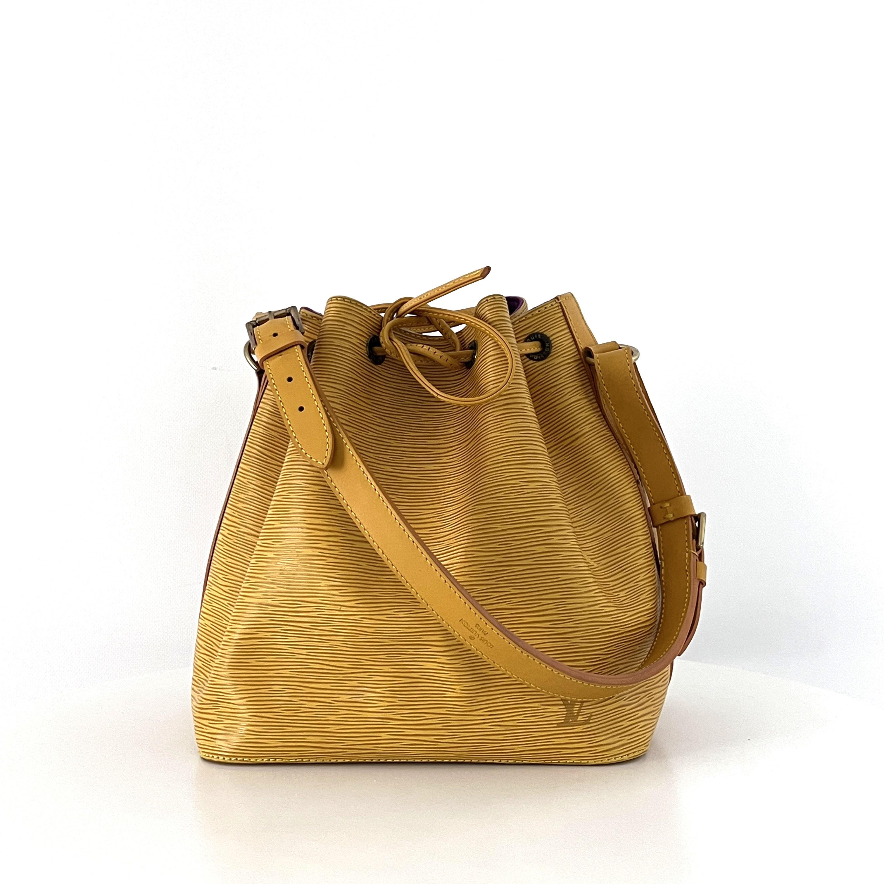 Louis Vuitton Noé Petit Sac Bucket Cuir Epi Jaune 1998 Excellent état - En vente à SAINT-OUEN-SUR-SEINE, FR
