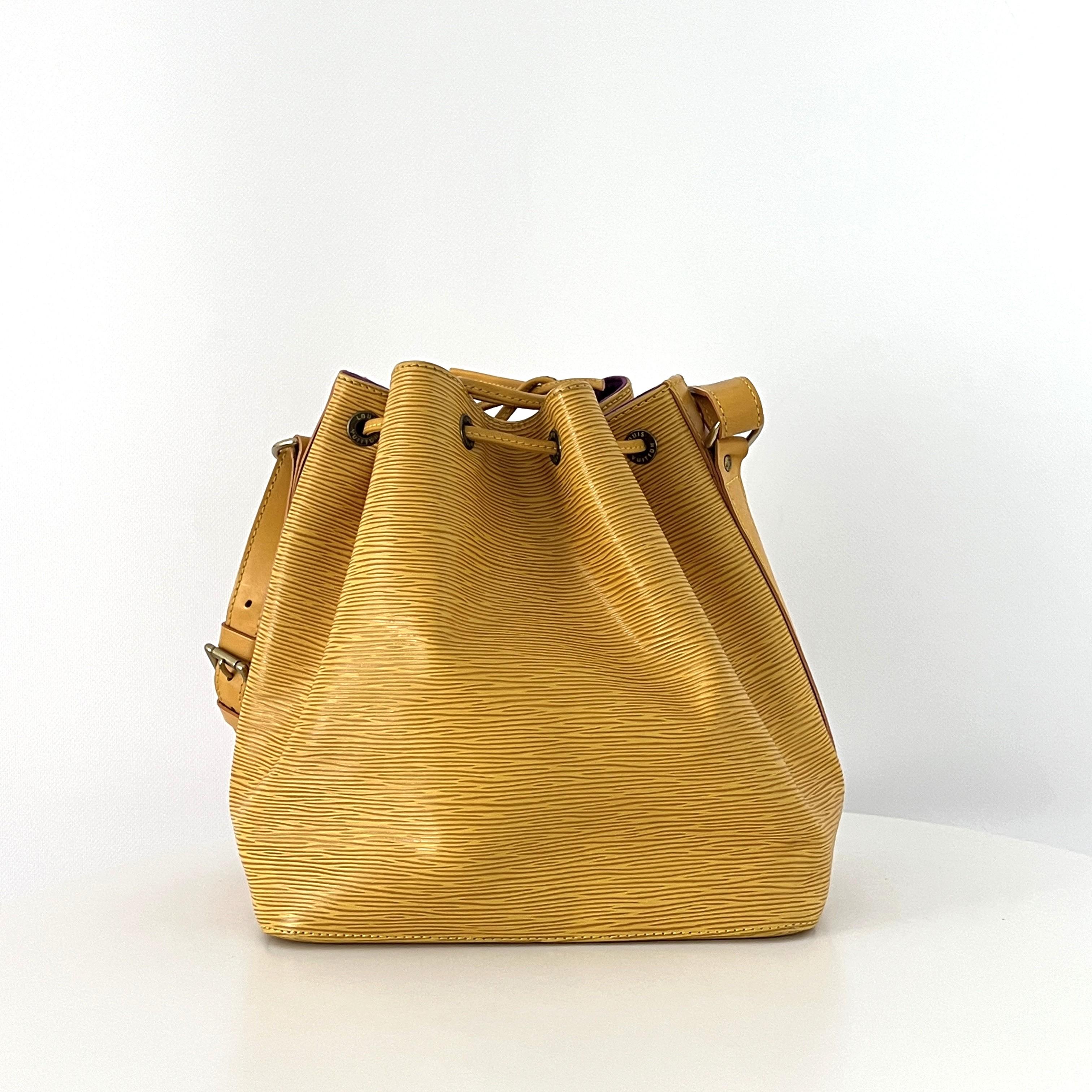 Louis Vuitton Noé Petit Sac Bucket Cuir Epi Jaune 1998 Unisexe en vente