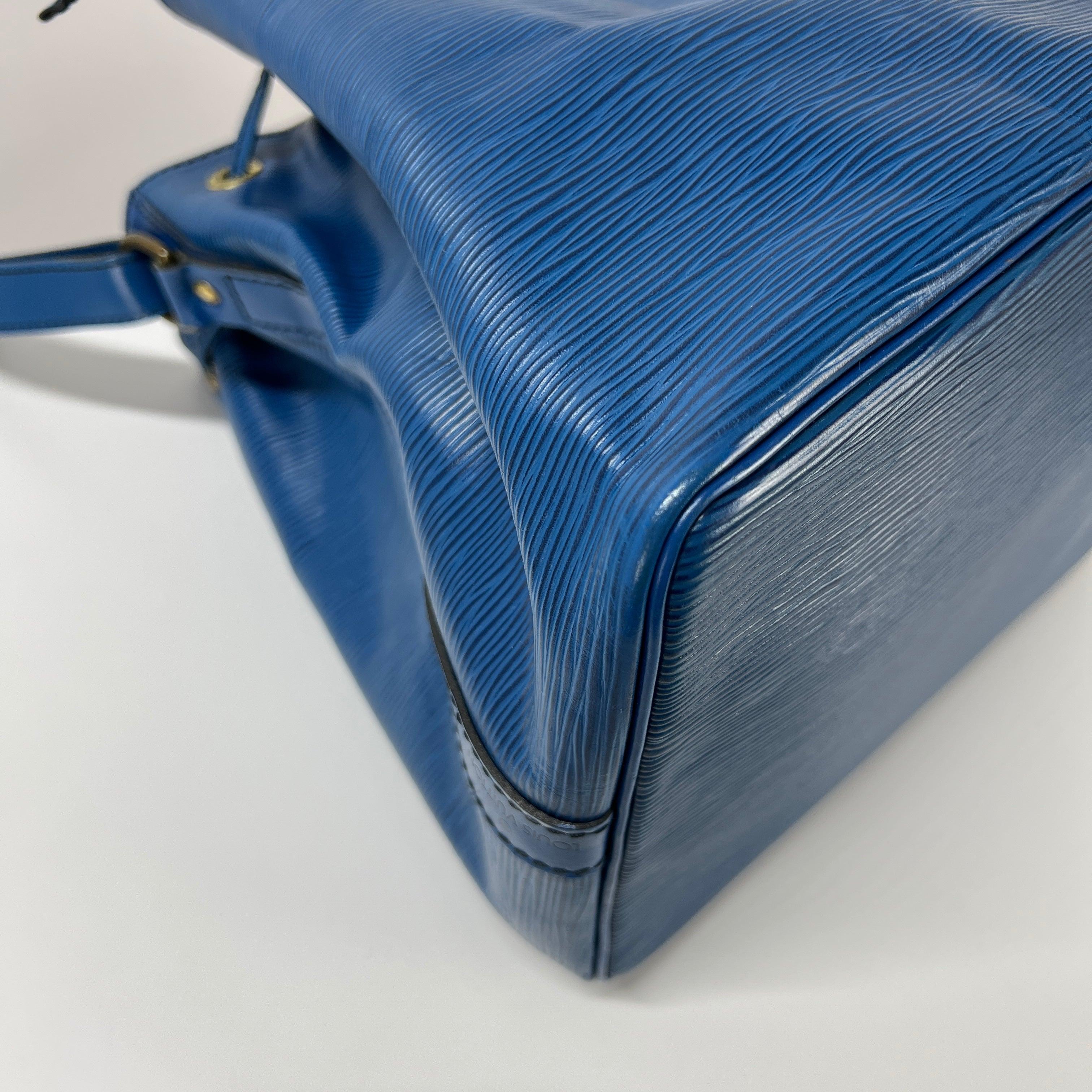 Louis Vuitton Noé PM Borsa a tracolla in pelle Epi Blu 1990 in vendita 7