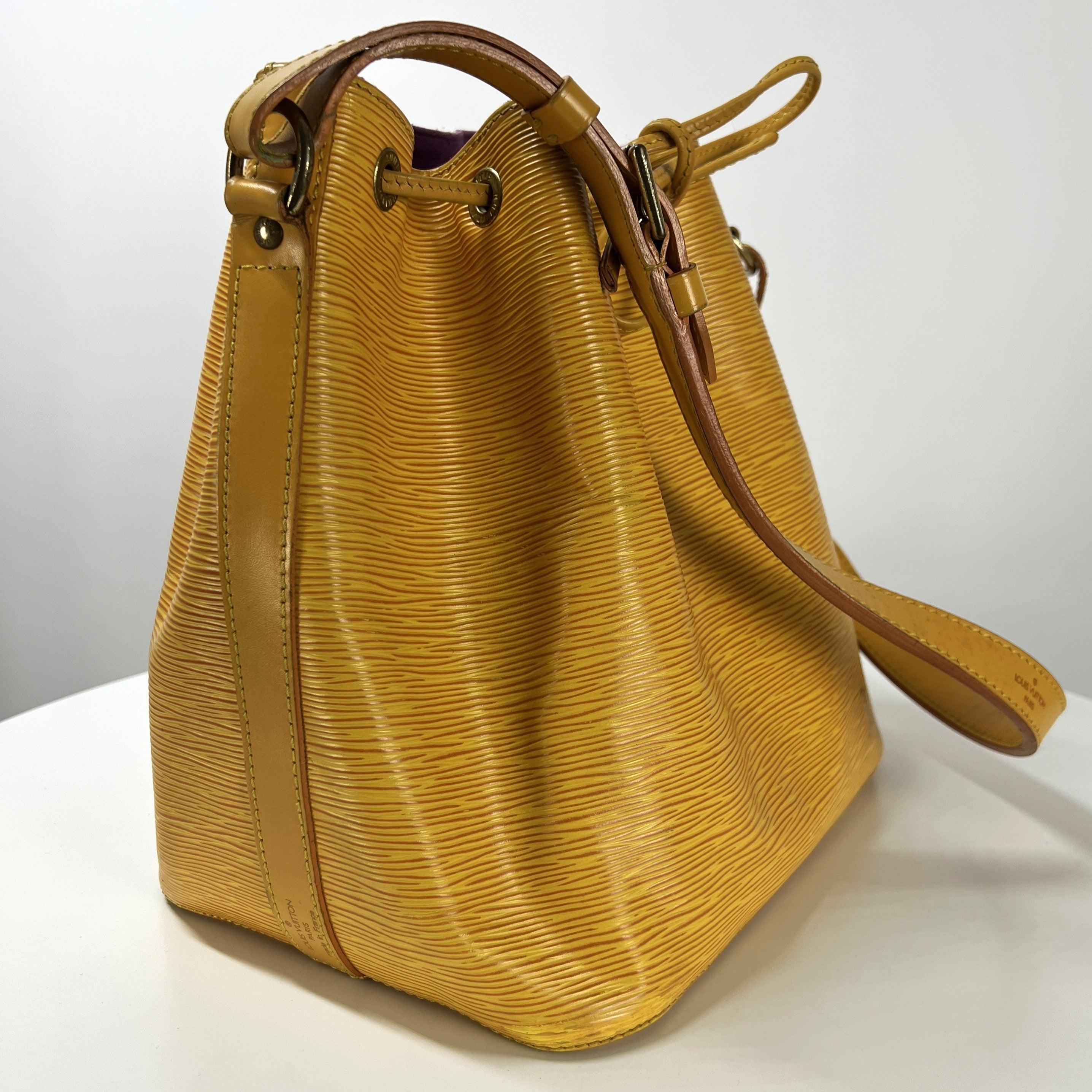 Louis Vuitton Noé PM Shoulder Bag Epi Leather Yellow 1995 en vente 1