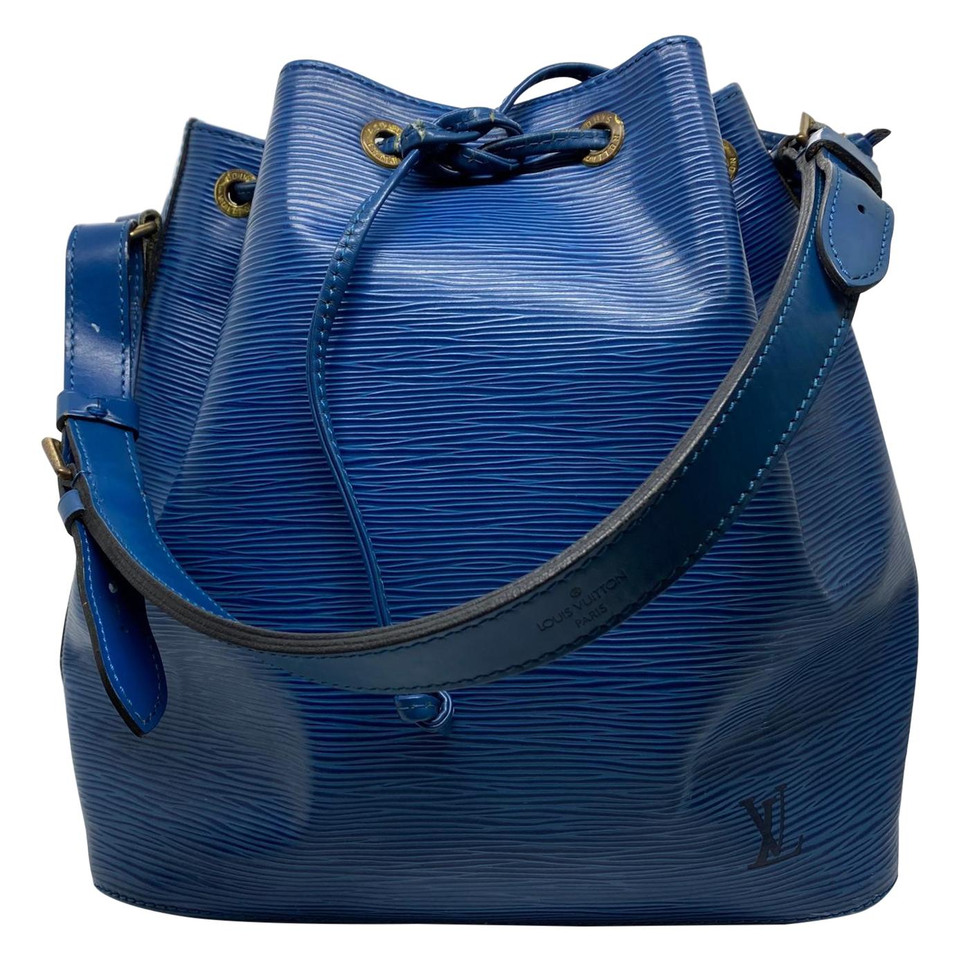 louis vuitton blue bucket bag