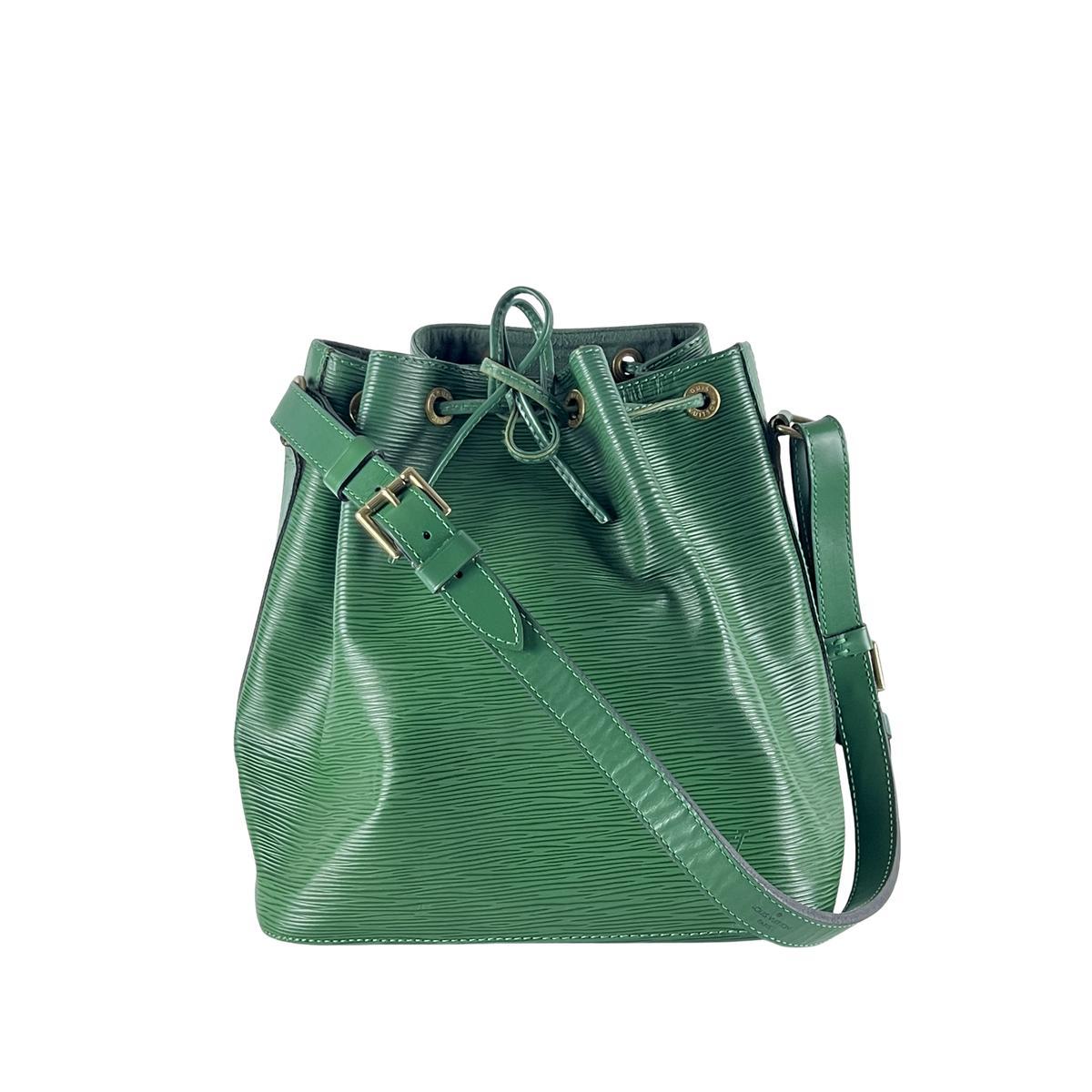 Louis Vuitton Noé Shoulder Bag Epi Leather Green Gold 1995
