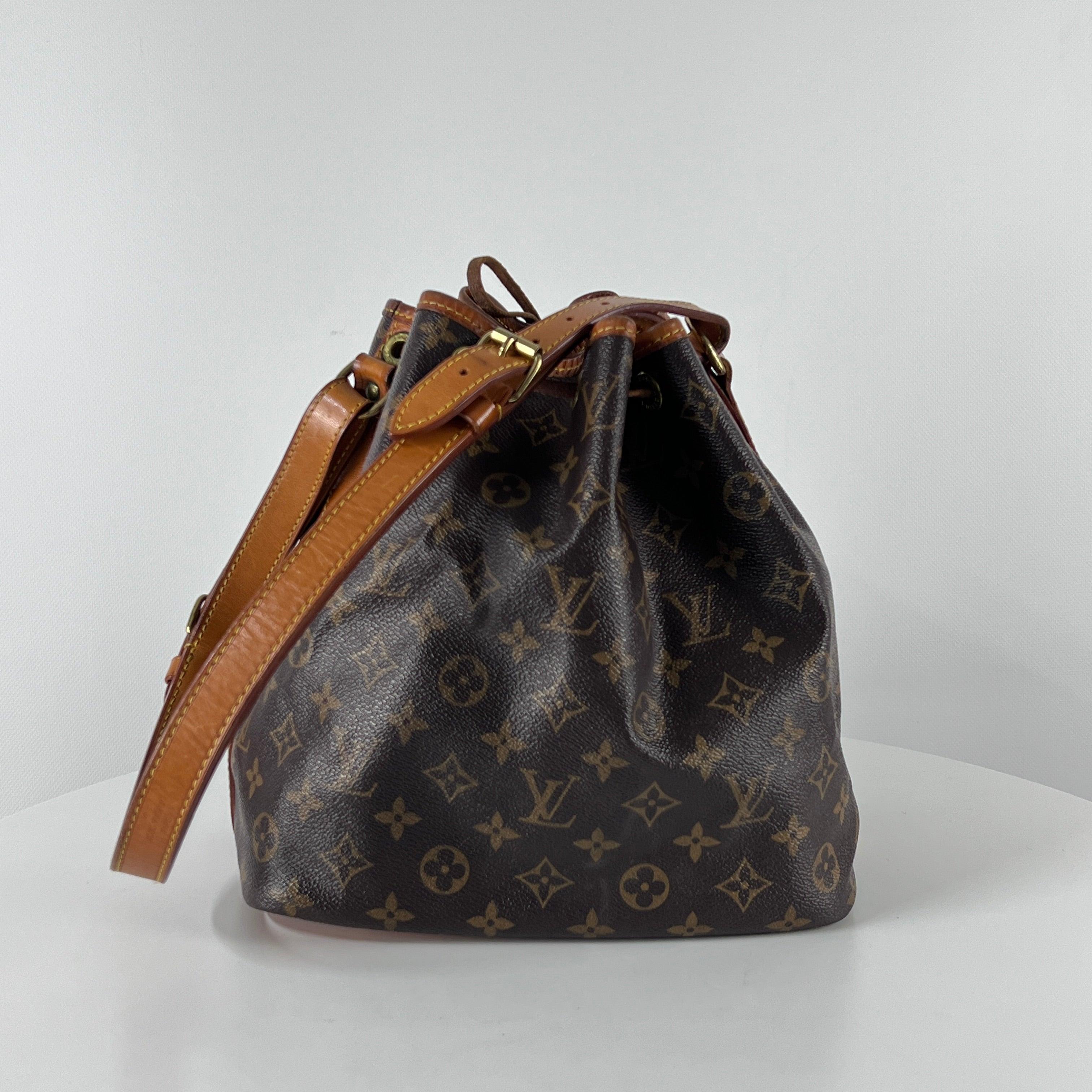 Louis Vuitton Noé Shoulder Bag Monogram Canvas Brown 1990s Bon état - En vente à SAINT-OUEN-SUR-SEINE, FR