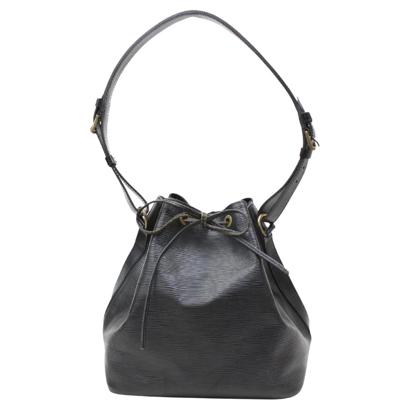 Louis Vuitton Noir Epi Leather Black  Petit Noe Hobo Bag 867337 For Sale