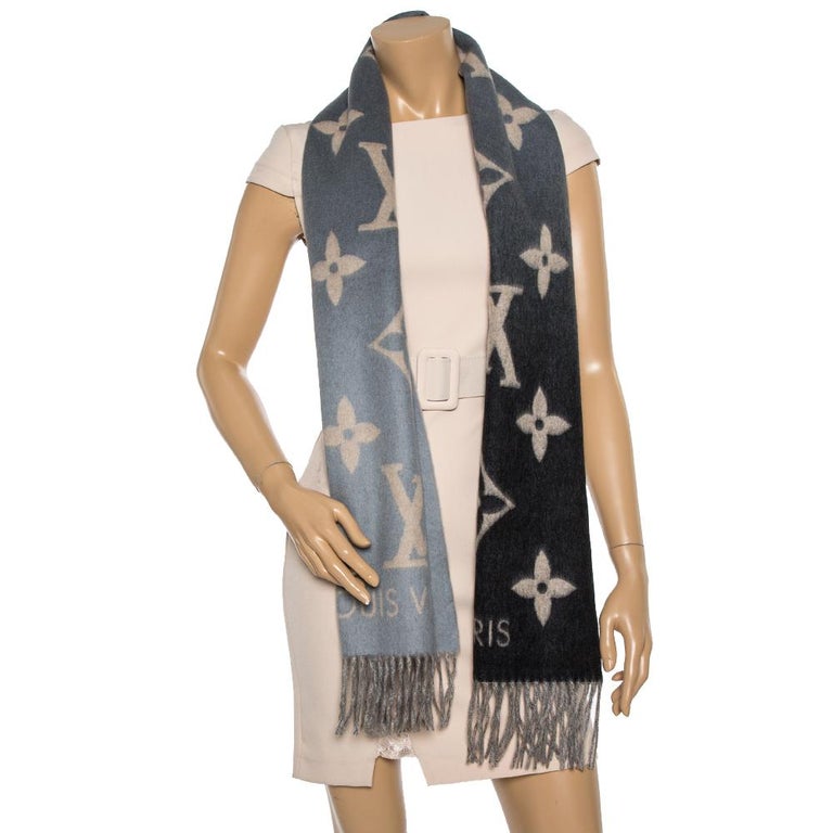 LOUIS VUITTON Cashmere Monogram Sweet Dreams Scarf Grey 1206458