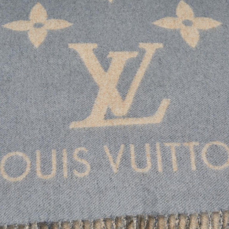 Louis Vuitton Noir Gris Ombre Reykjavik Cashmere Scarf Louis