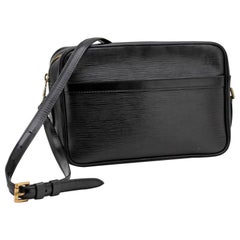 Louis Vuitton Noir Trocadero 27 870600 Black Epi Leather Cross Body Bag