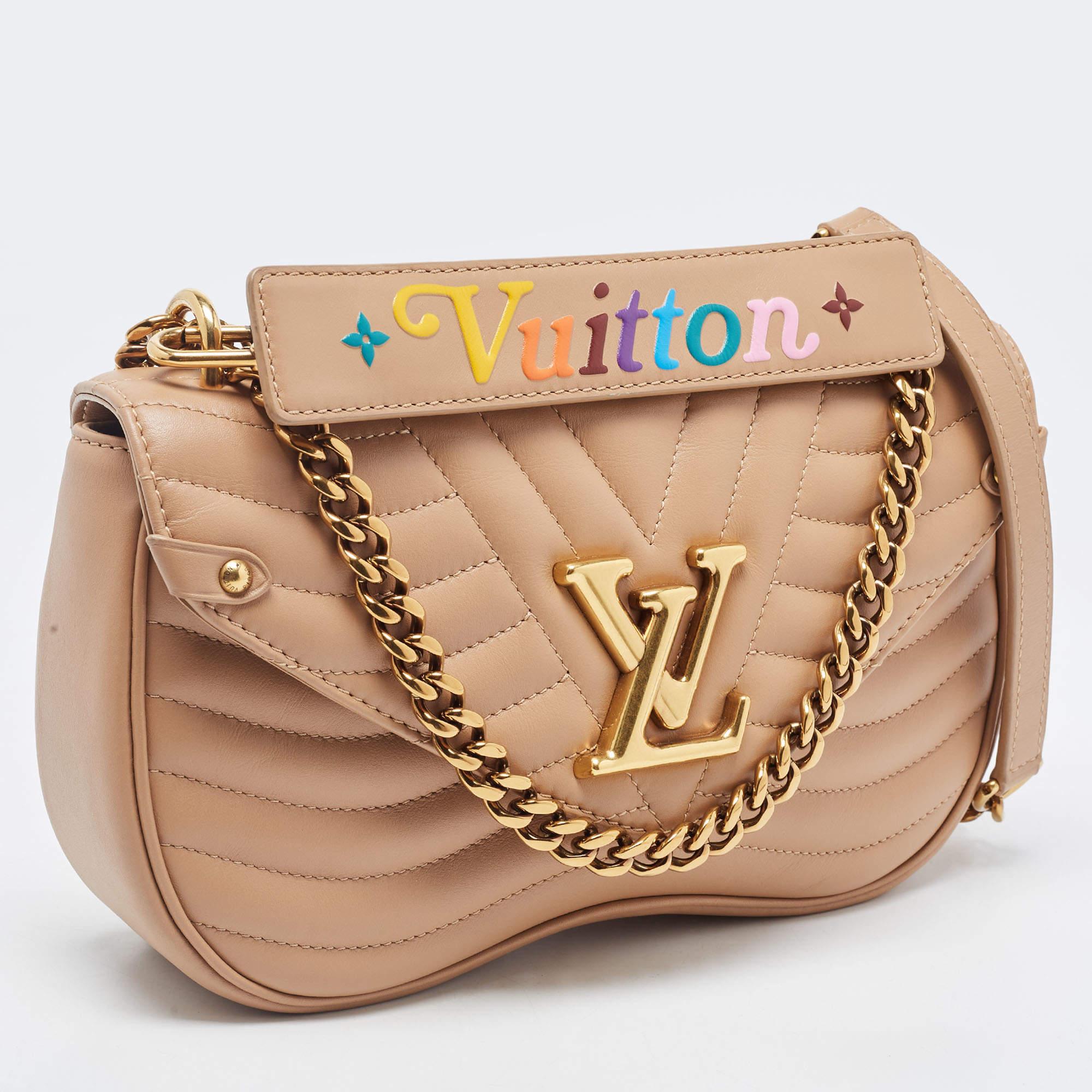 Louis Vuitton Noisette Leather New Wave MM Bag In Good Condition In Dubai, Al Qouz 2