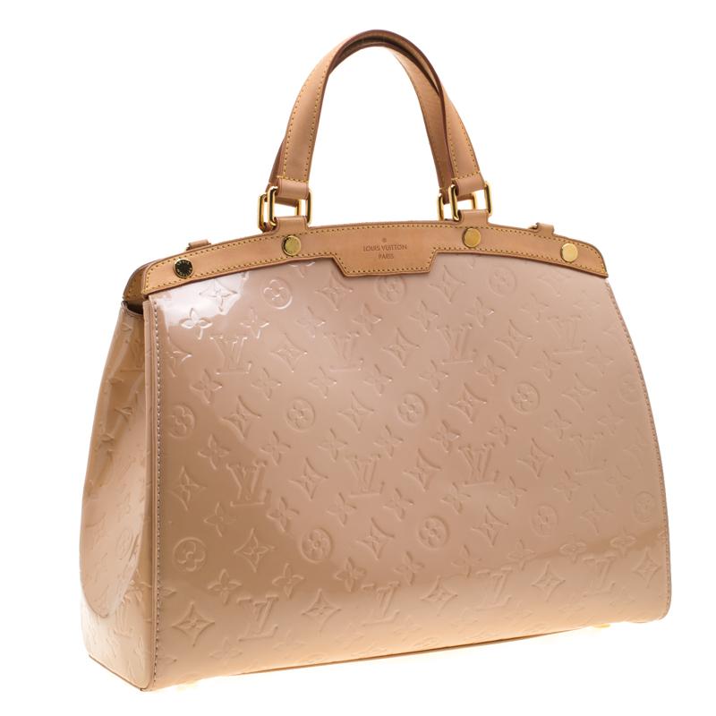 Louis Vuitton Noisette Monogram Vernis Brea GM Bag In Good Condition In Dubai, Al Qouz 2
