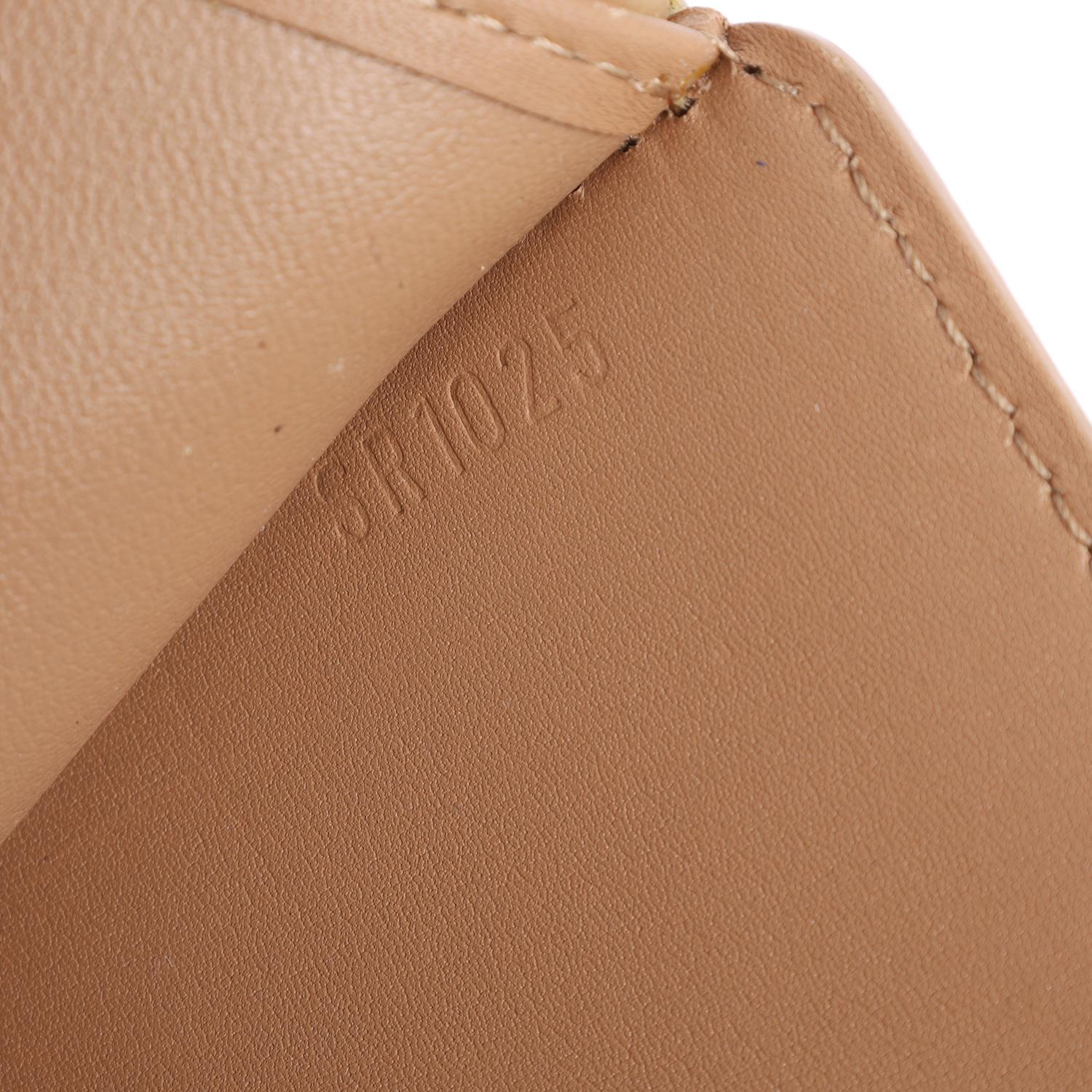 Louis Vuitton Noisette Monogram Vernis Leather Koala Wallet 9
