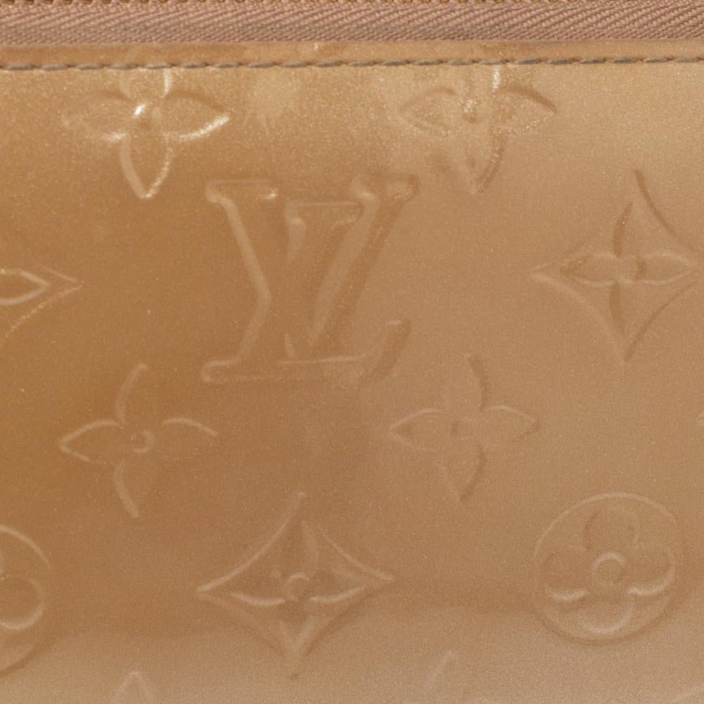 Women's Louis Vuitton Noisette Monogram Vernis Zippy Wallet