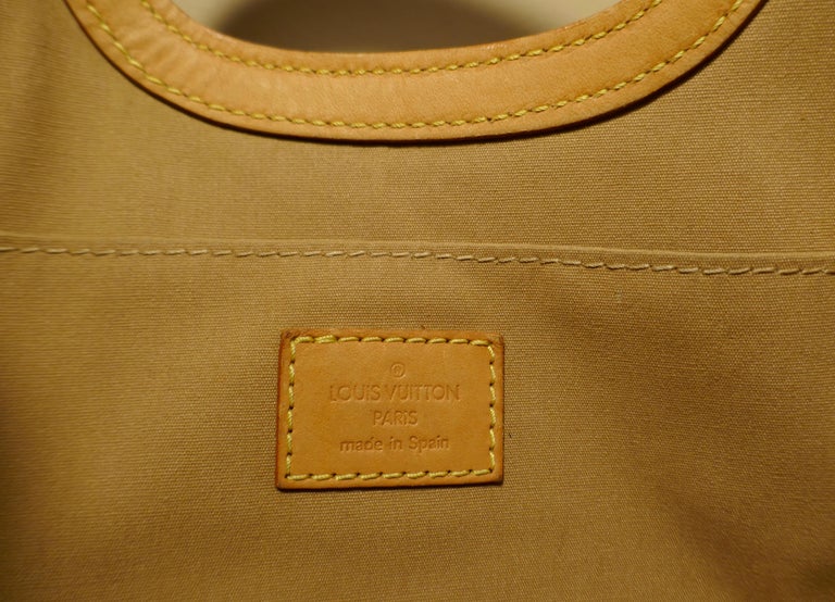 Louis Vuitton Noisette Vernis Roxbury Drive Bag   For Sale 2