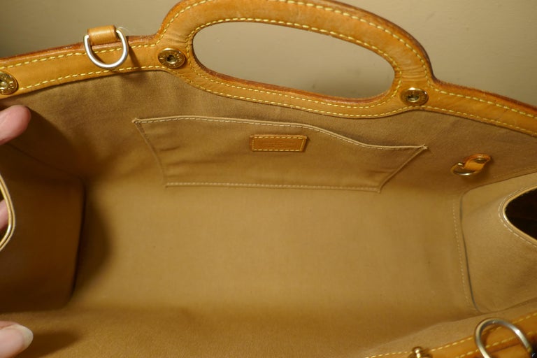Louis Vuitton Noisette Vernis Roxbury Drive Bag   For Sale 3