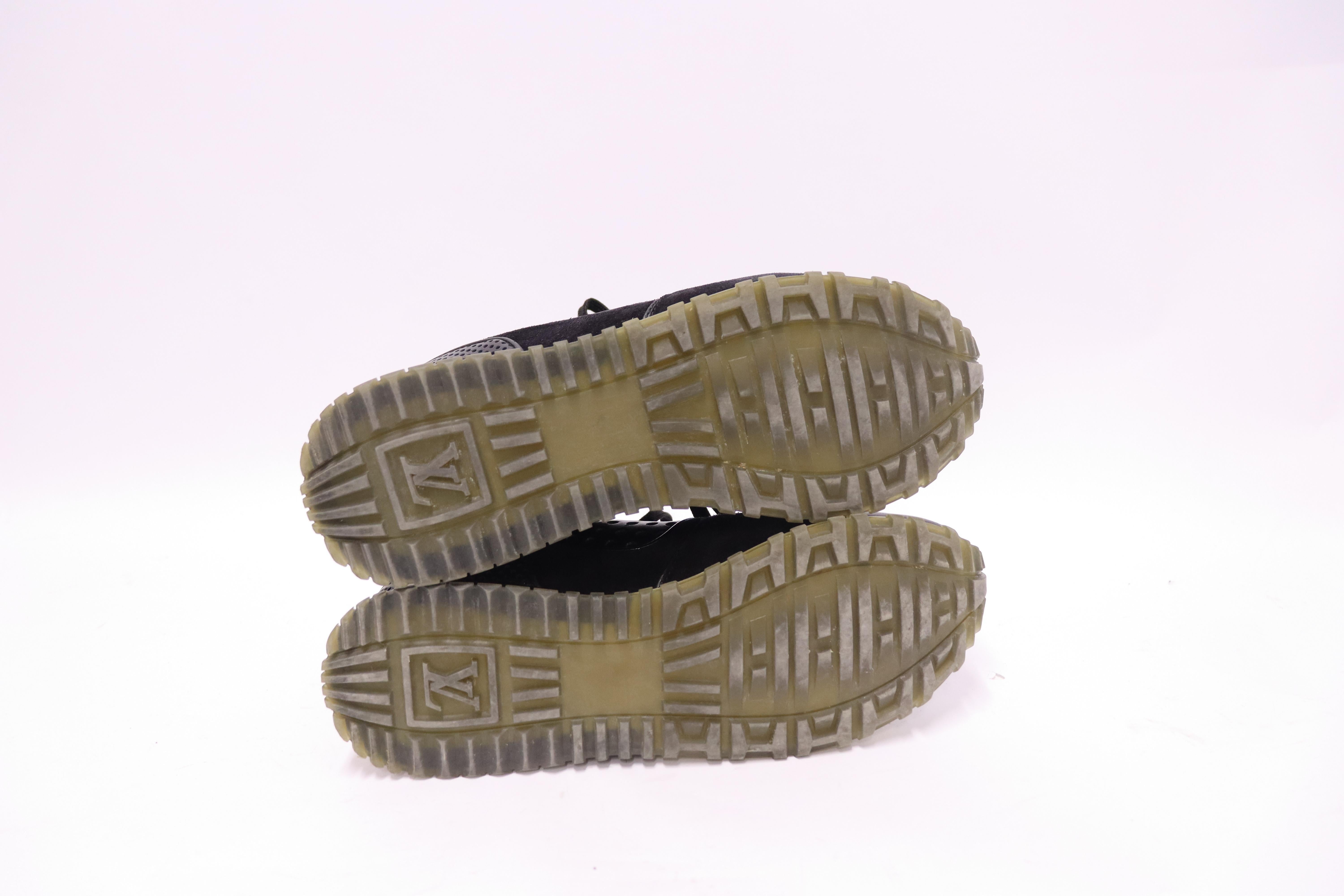 Louis Vuitton Nubuck Calfskin Perforated Run Away Sneakers Size EU 38 For Sale 5