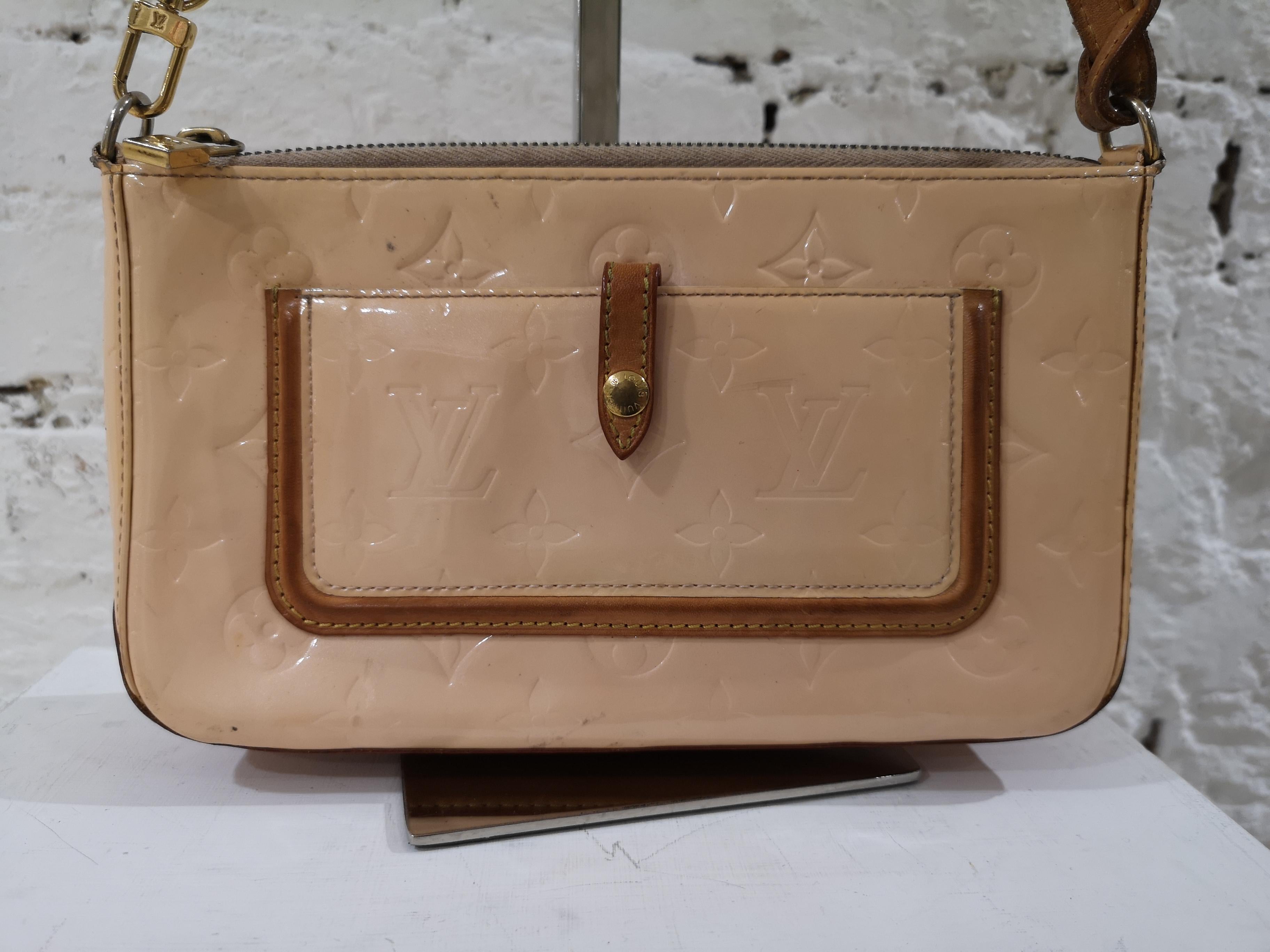 Louis Vuitton Nude Patent Leather Pochette Shoulder Bag 1