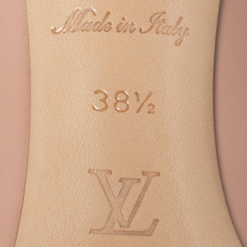Beige Louis Vuitton Nude Pink Merry Go Round Metal Cap Pointed-Toe Pumps Size 38.5