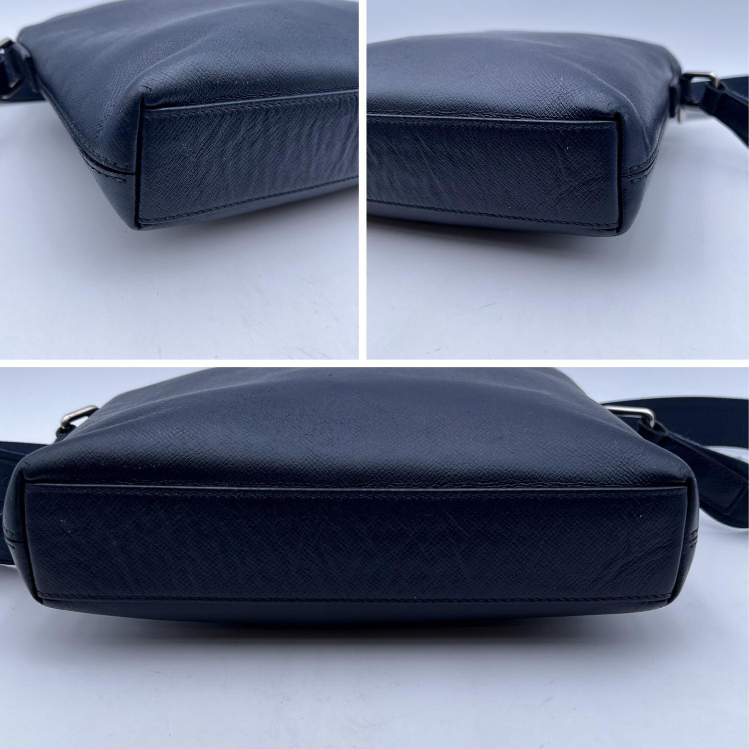 Louis Vuitton Ocean Blue Taiga Leather Taiga Grigori PM Messenger Bag 1