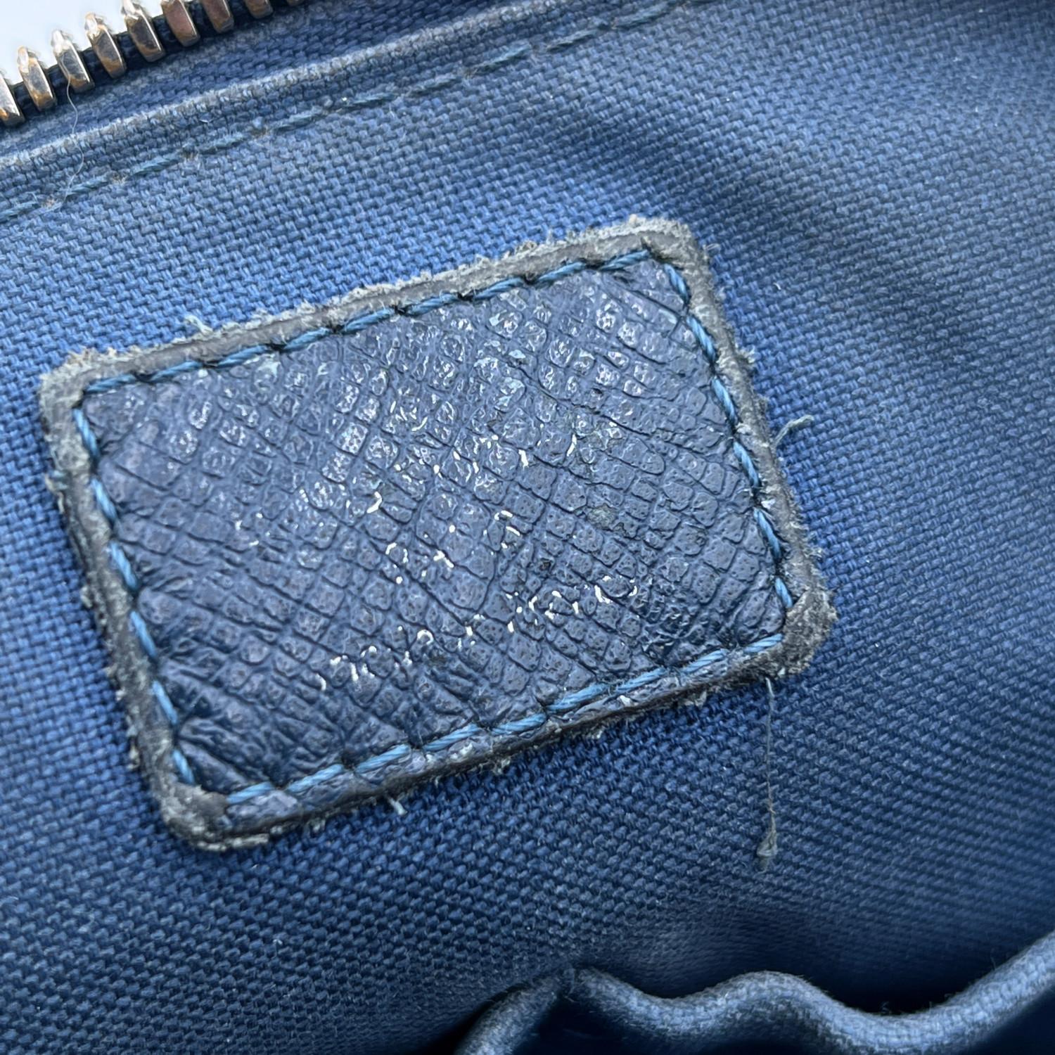 Louis Vuitton Ocean Blue Taiga Leather Taiga Grigori PM Messenger Bag 3