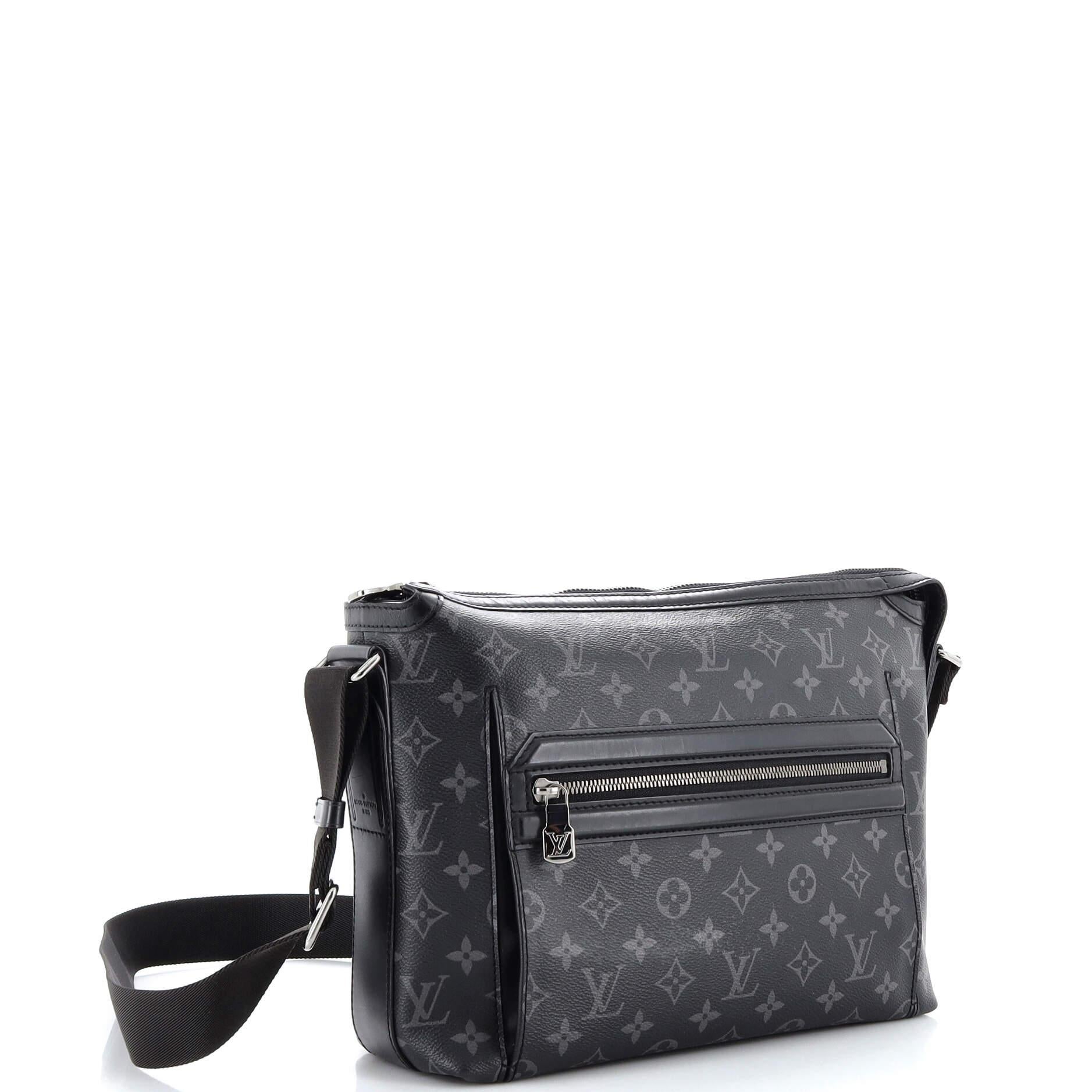 Louis Vuitton Monogram Eclipse Discovery Backpack - dress. Raleigh
