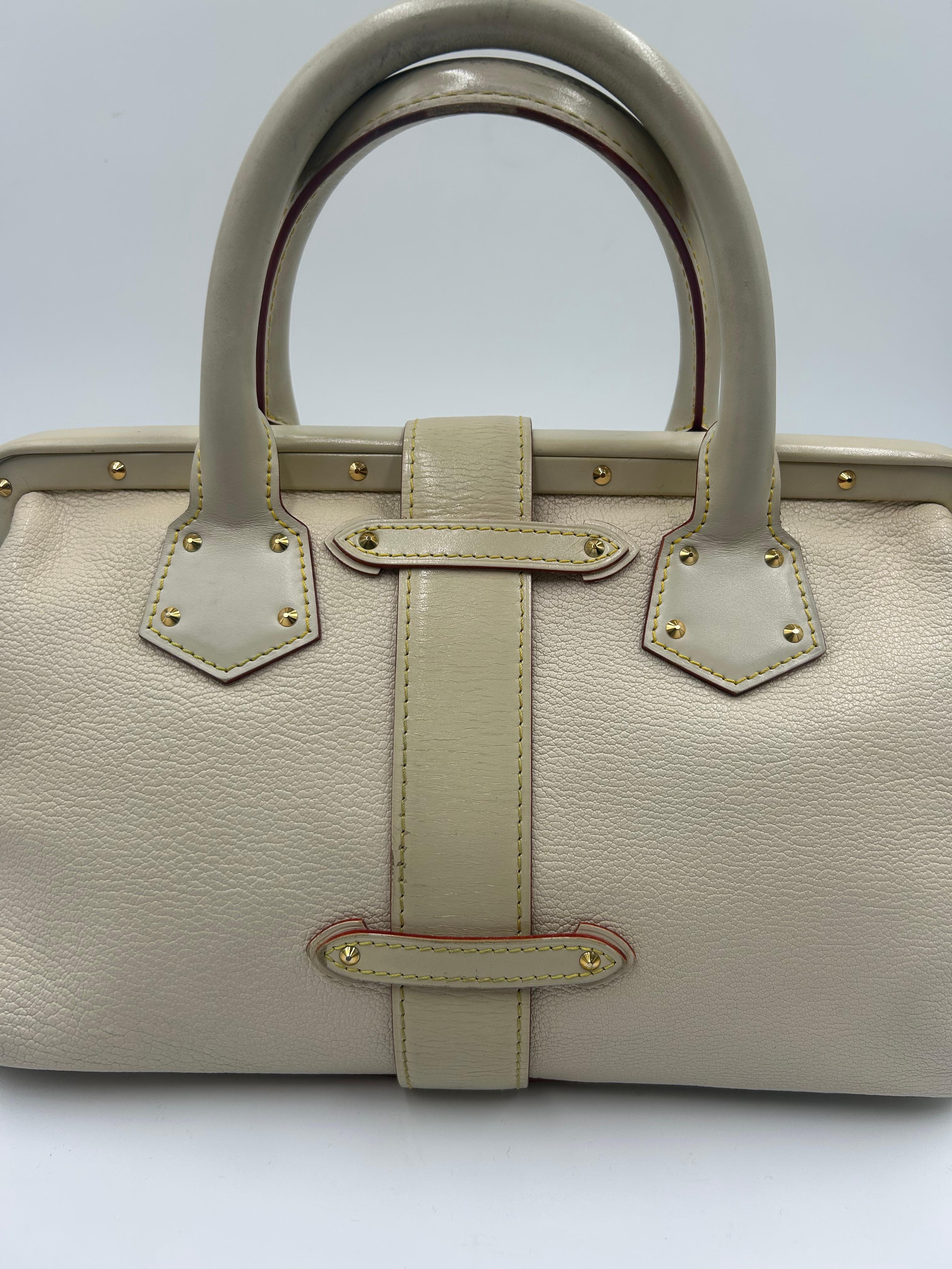 Louis Vuitton Off White Suhali Leder L'Ingenieux PM Tasche für Damen oder Herren im Angebot