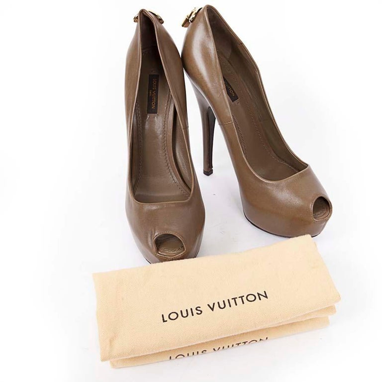 Chérie leather heels Louis Vuitton Brown size 39 EU in Leather