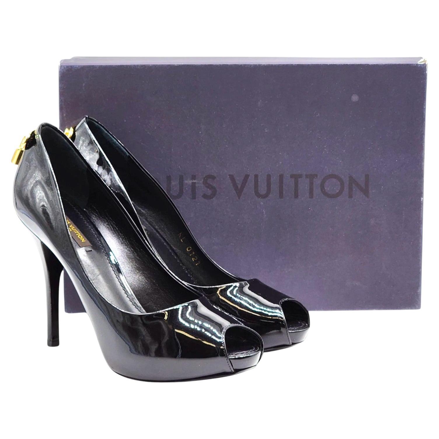 Louis Vuitton Oh Really Peep Toe Platform Pumps Black EU 38 US 7.5 - New en vente