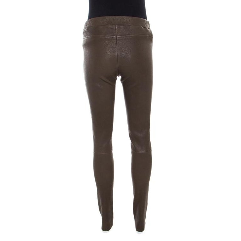 Louis Vuitton Olive Green Textured Lamb Leather Pants M For Sale at 1stdibs