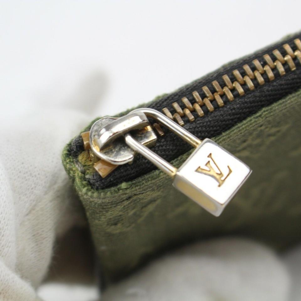 Louis Vuitton Olive Pochette Khaki Green Coin Purse Cles Monogram Min Lin Key 87 In Good Condition For Sale In Dix hills, NY