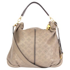 Louis Vuitton - Sac à bandoulière SELENE MM en cuir d'acajou taupe dégradé