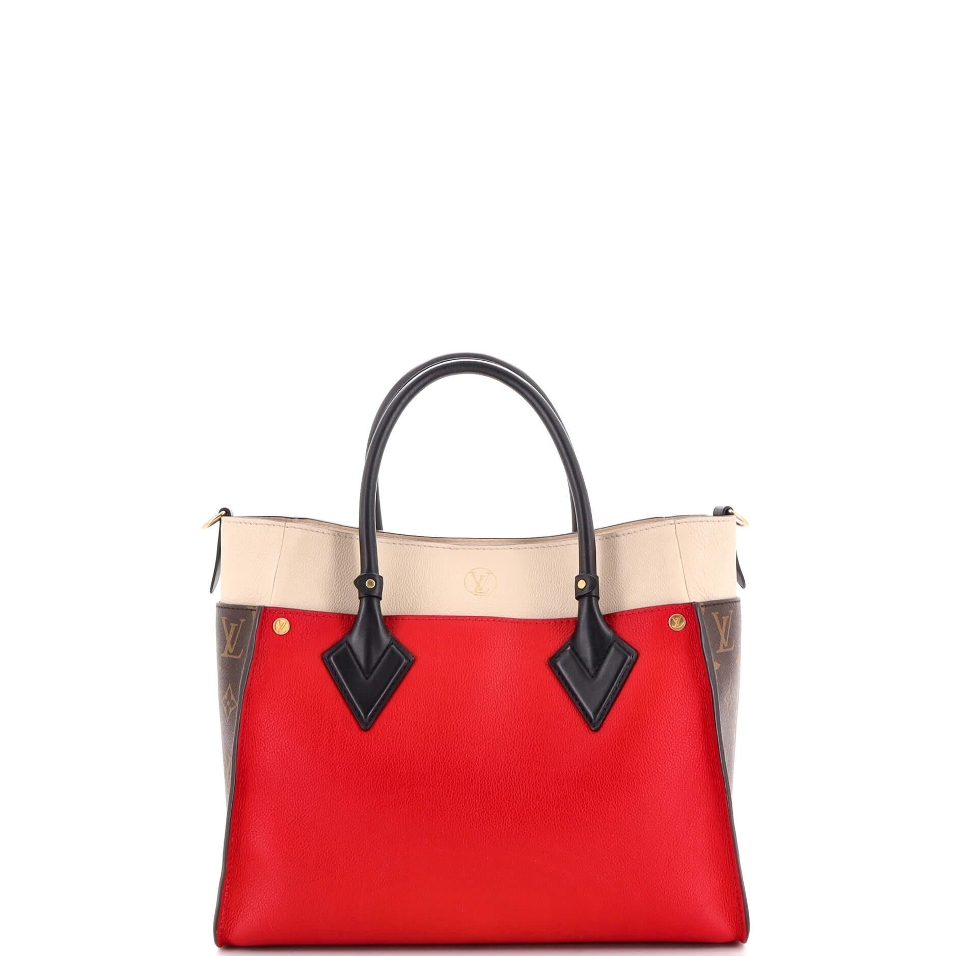 Louis Vuitton On My Side Tote Leather with Monogram Canvas MM In Good Condition In NY, NY