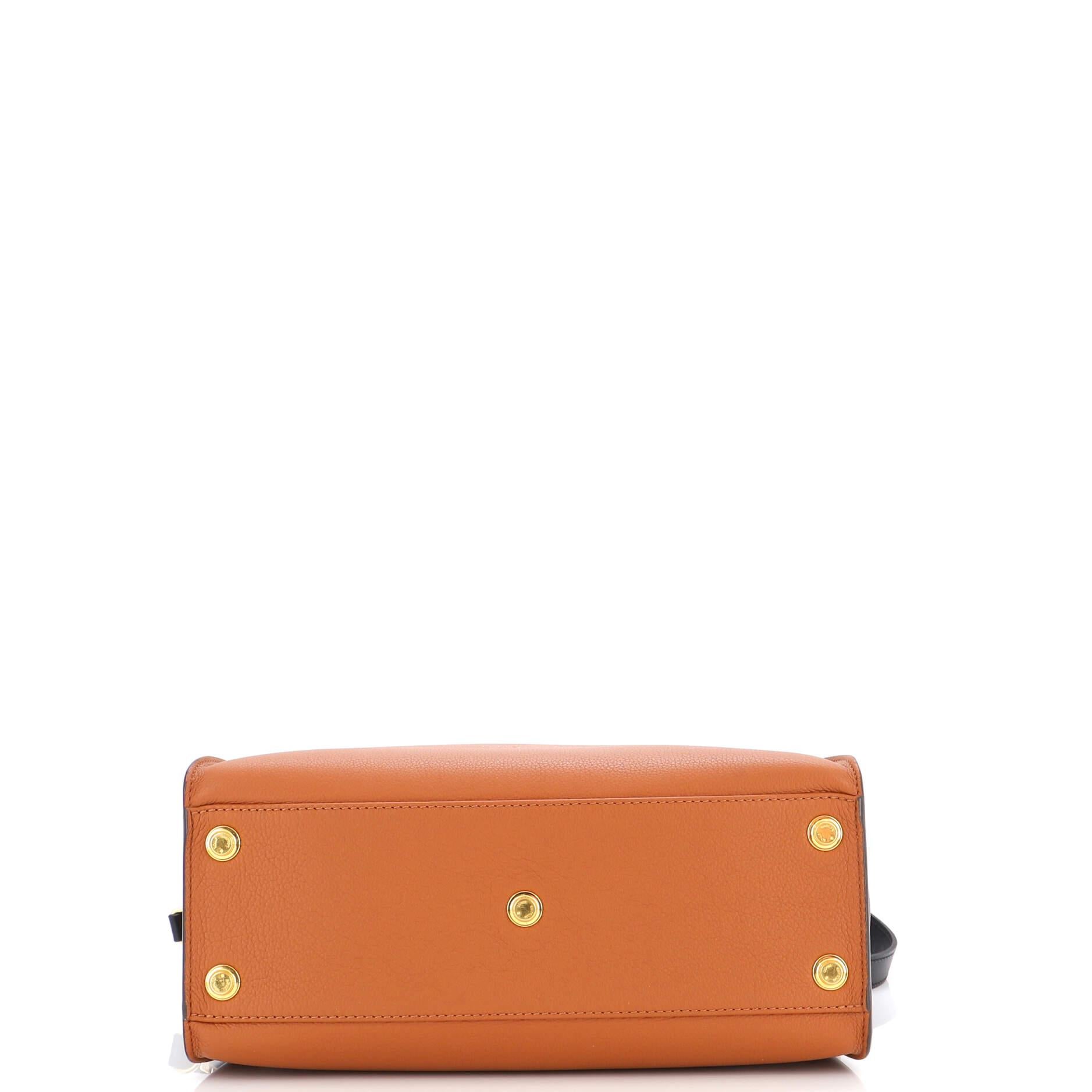Louis Vuitton On My Side Fourre-tout en cuir avec toile à monogramme MM Unisexe en vente