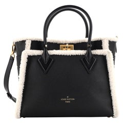 Louis Vuitton On My Side Fourre-tout en cuir et peau de mouton MM