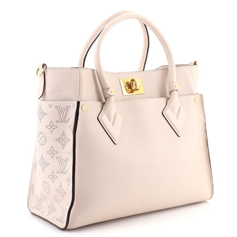 Louis Vuitton Monogram On My Side MM Tote For Sale at 1stDibs