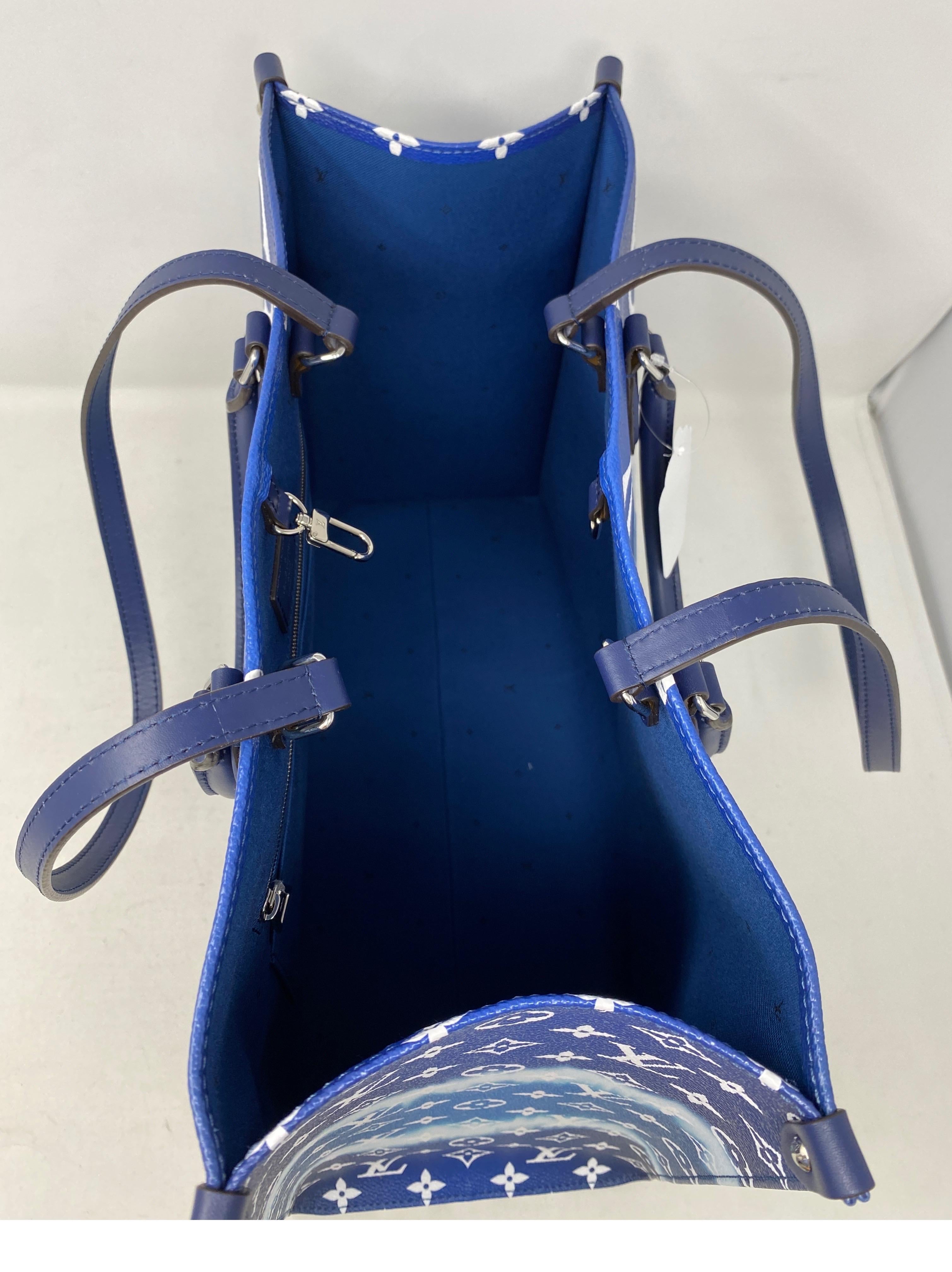 Louis Vuitton On The Go Blue Escale Bag 5
