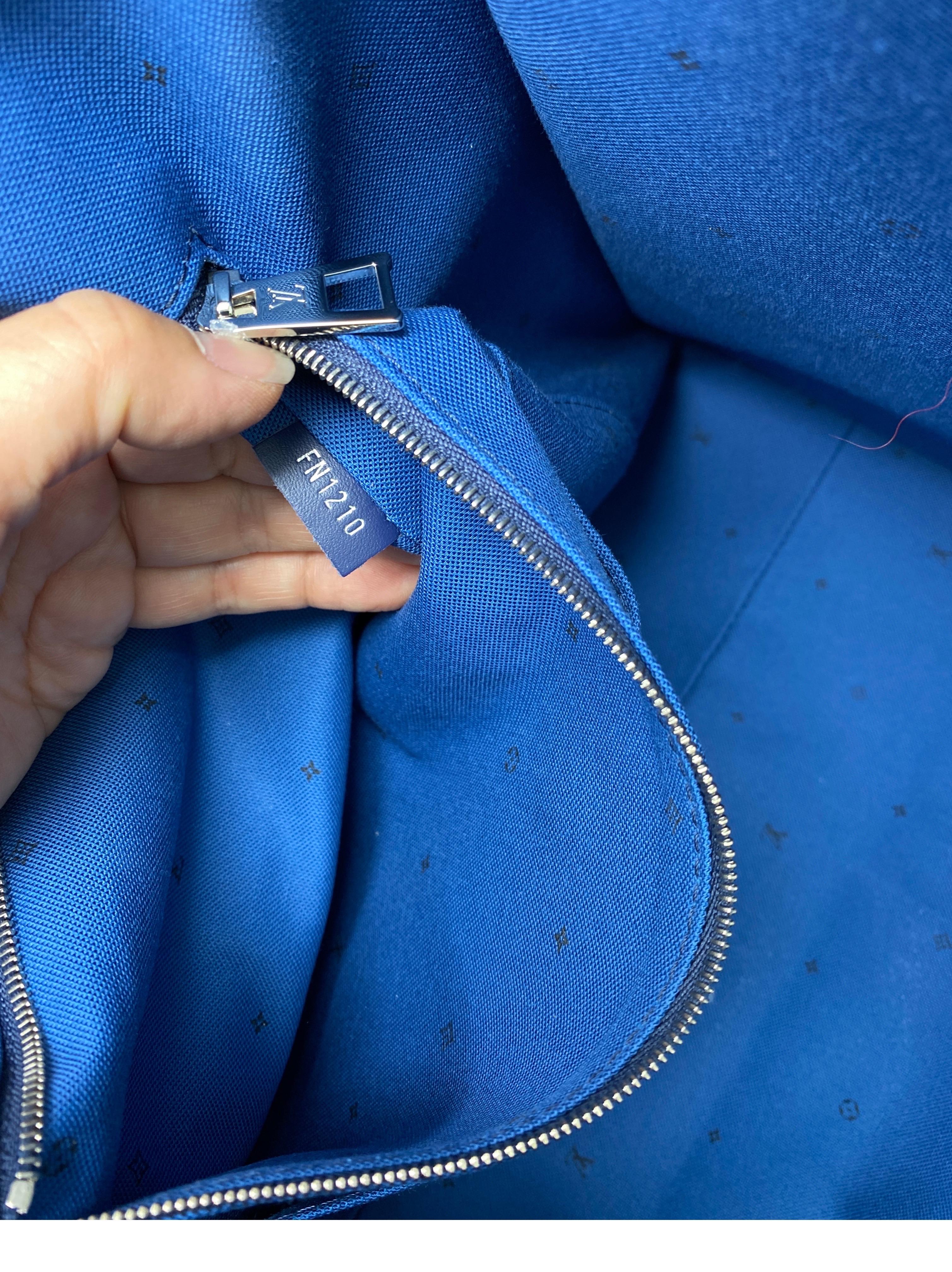 Louis Vuitton On The Go Blue Escale Bag 8