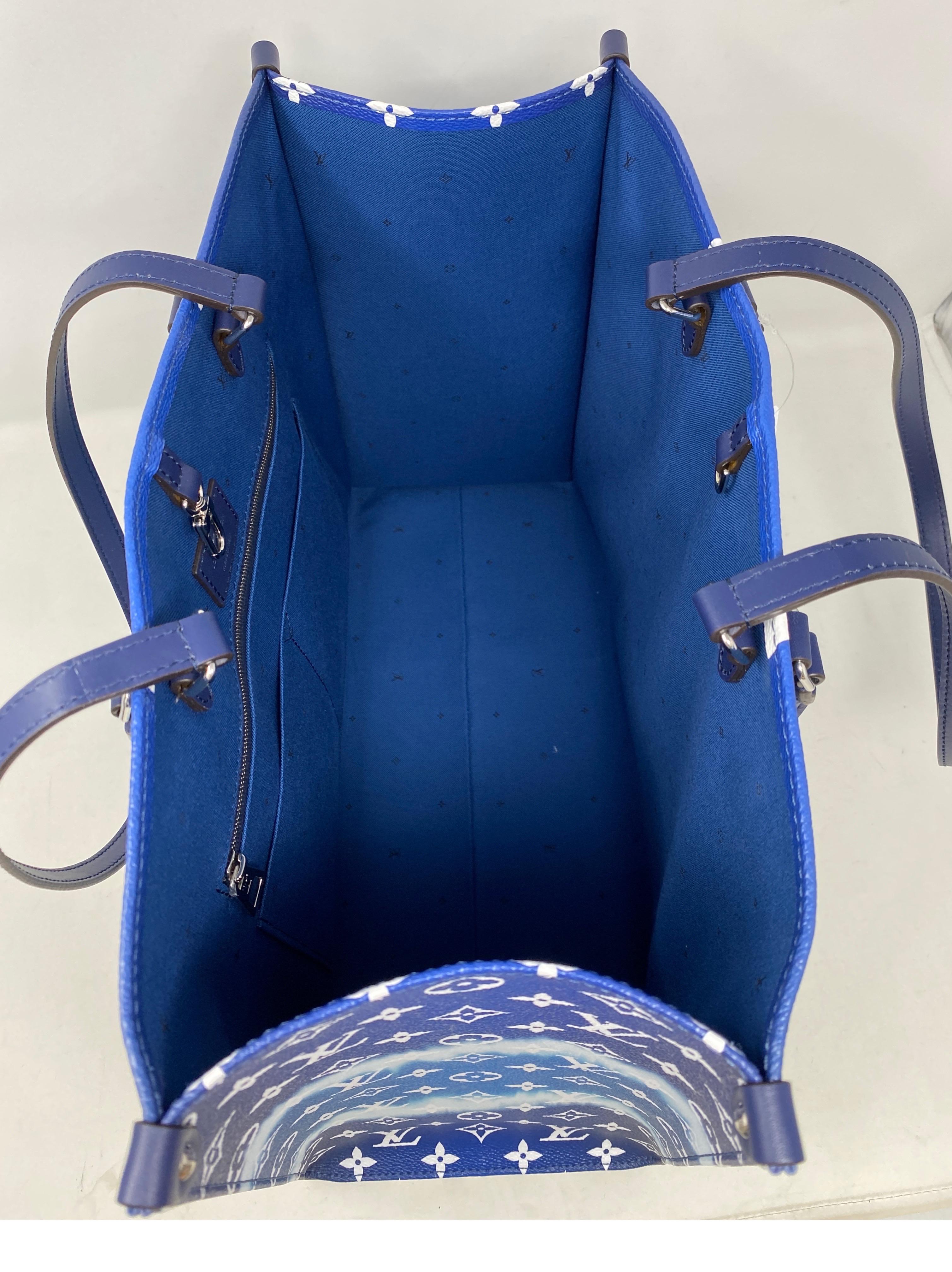 Louis Vuitton On The Go Blue Escale Bag 12