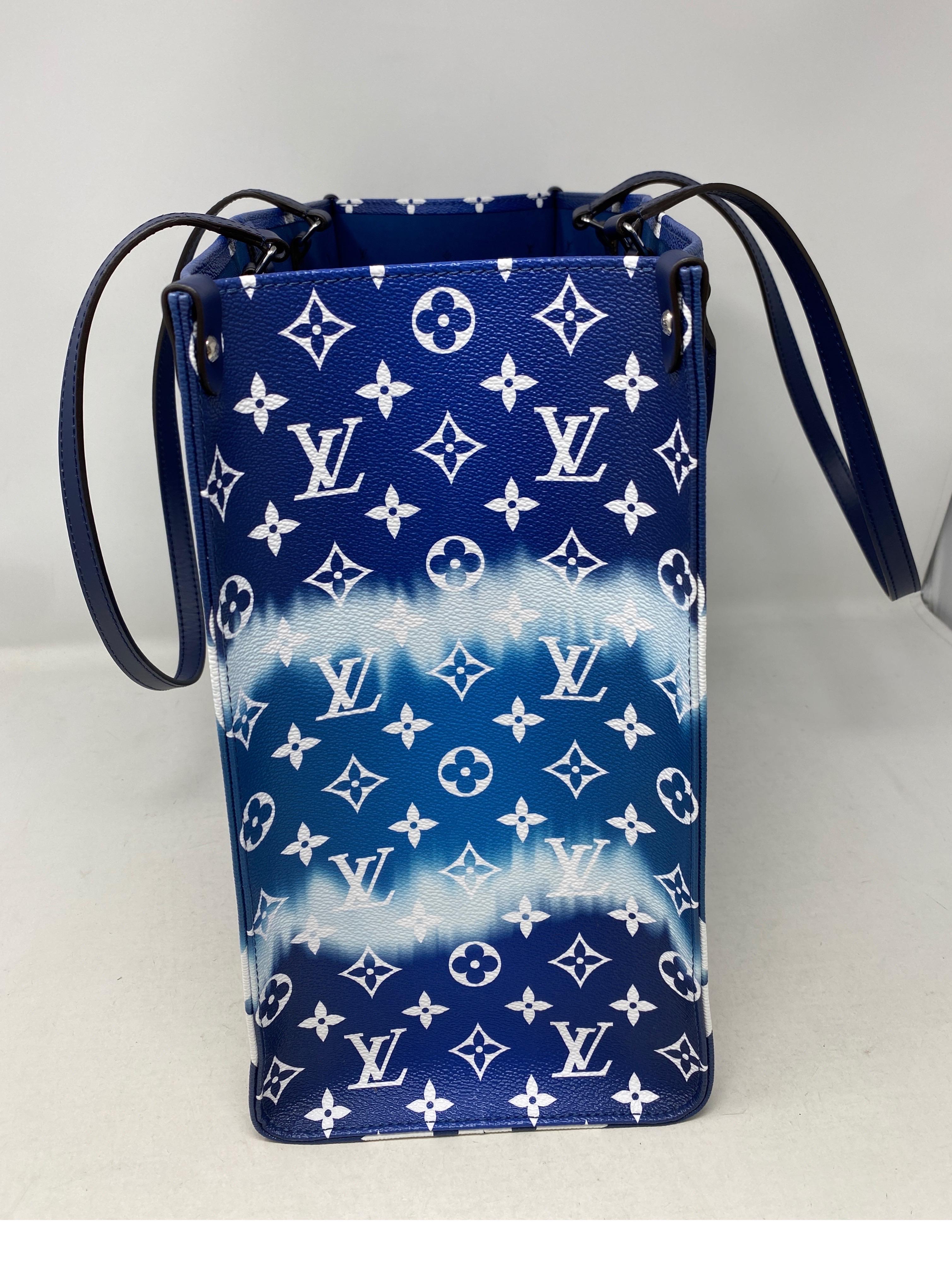Louis Vuitton On The Go Blue Escale Bag 13